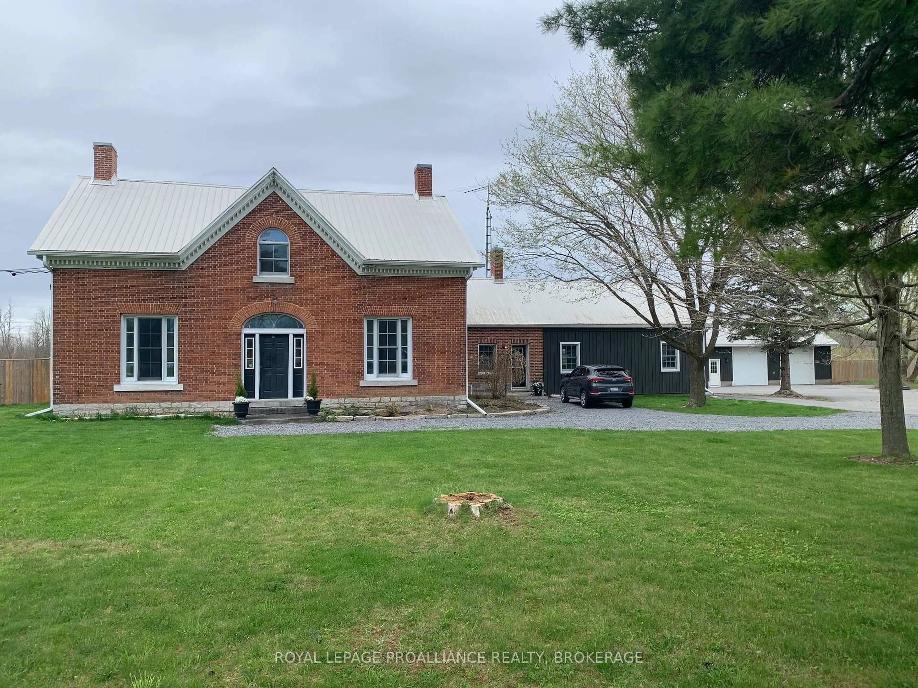 A pic from outside/outdoor area/front of a property/back of a property/a pic from drone, unknown for 2555 Highway 38 N/A, Kingston Ontario K7P 2Y7