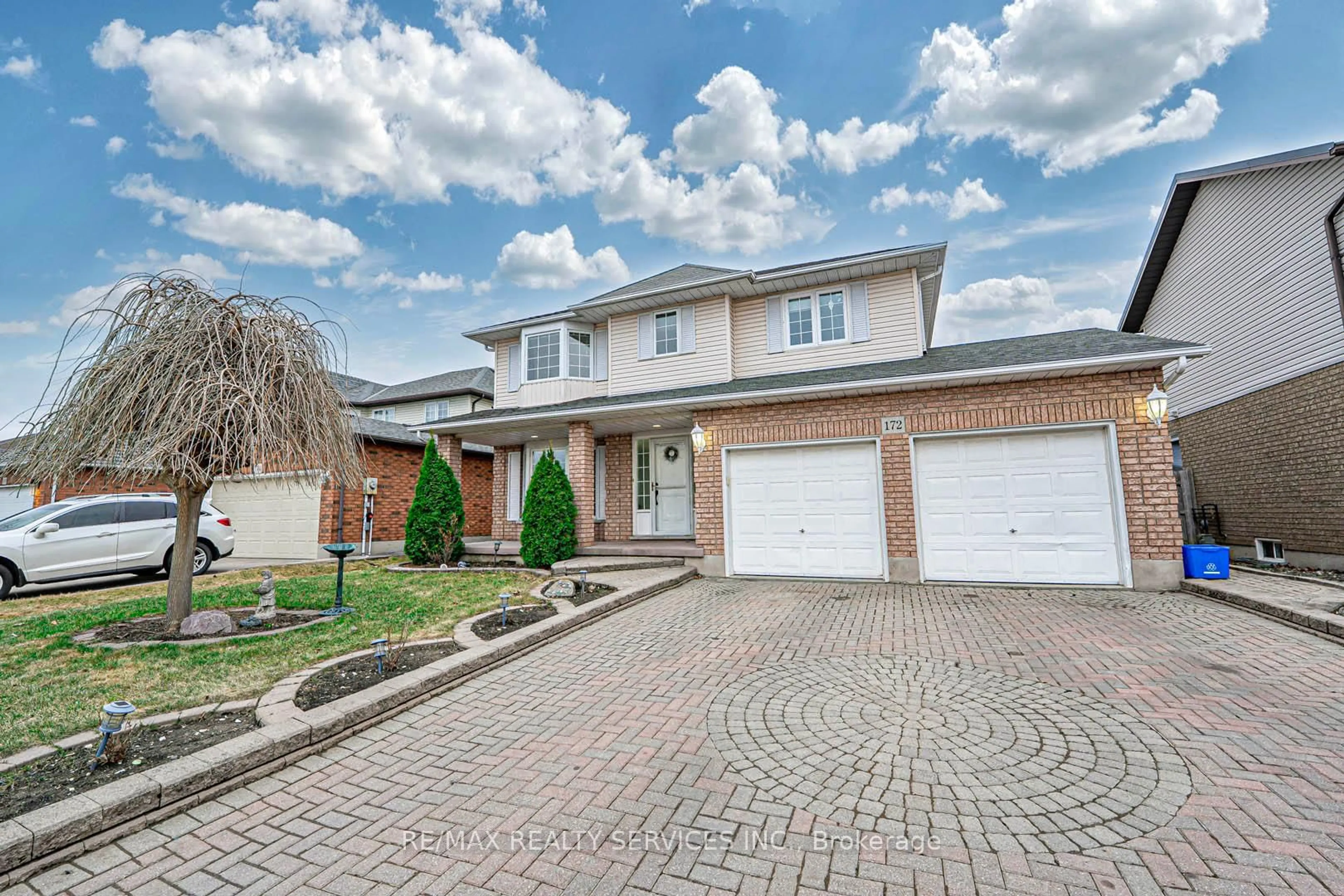 Home with brick exterior material, street for 172 Alderlea Ave, Hamilton Ontario L9B 1M8