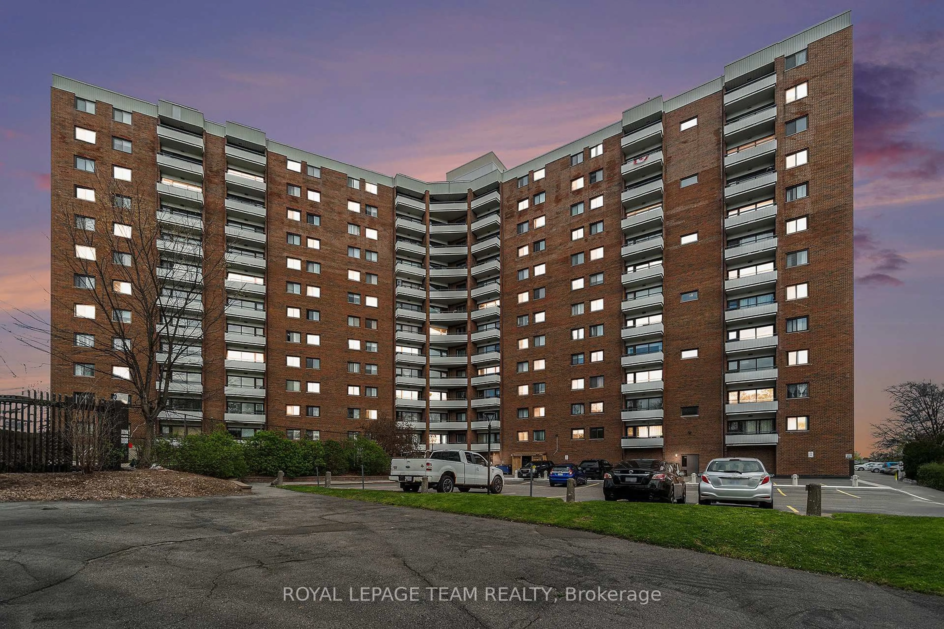 A pic from outside/outdoor area/front of a property/back of a property/a pic from drone, unknown for 20 Chesterton Dr #706, Ottawa Ontario K2E 6Z7