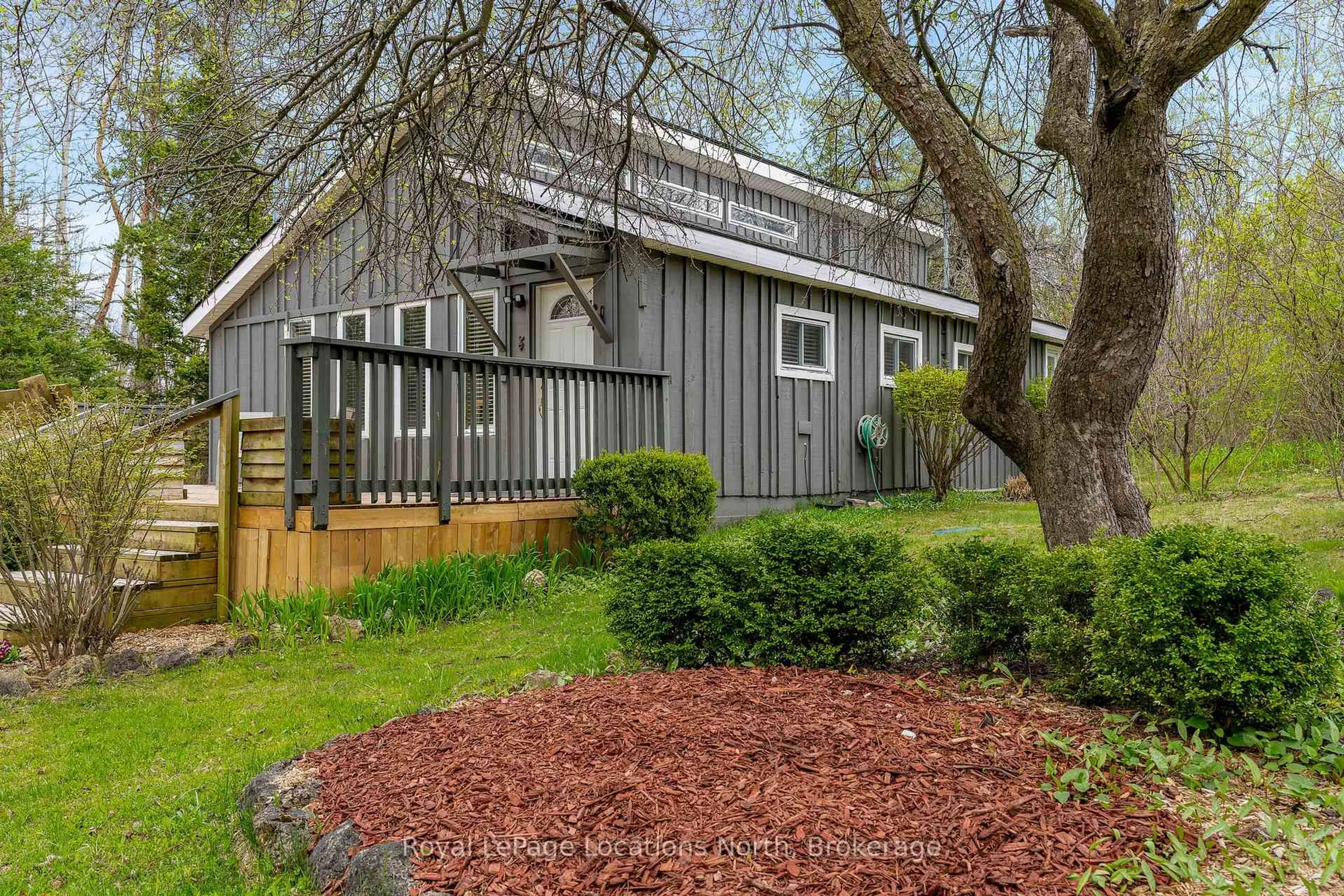 Unknown for 121 Hidden Lake Rd, Blue Mountains Ontario L9Y 0T6
