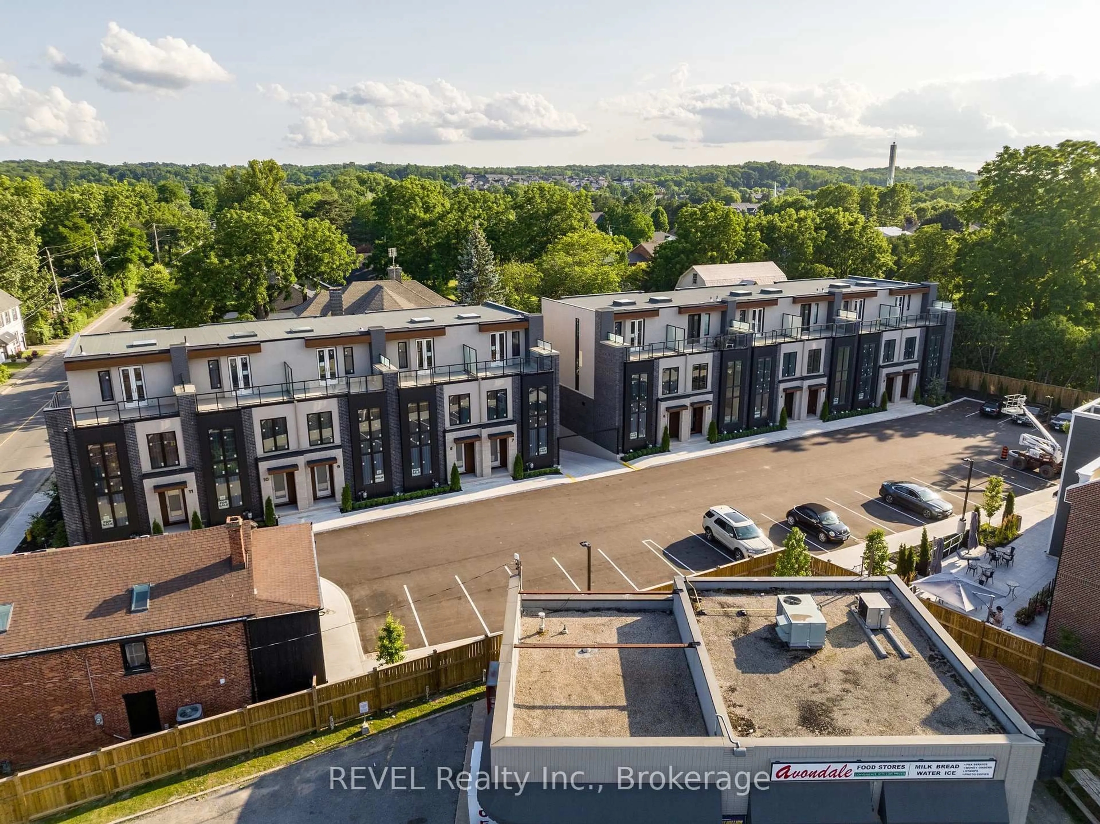 A pic from outside/outdoor area/front of a property/back of a property/a pic from drone, city buildings view from balcony for 1397 York Rd #6, Niagara-on-the-Lake Ontario L0S 1J1