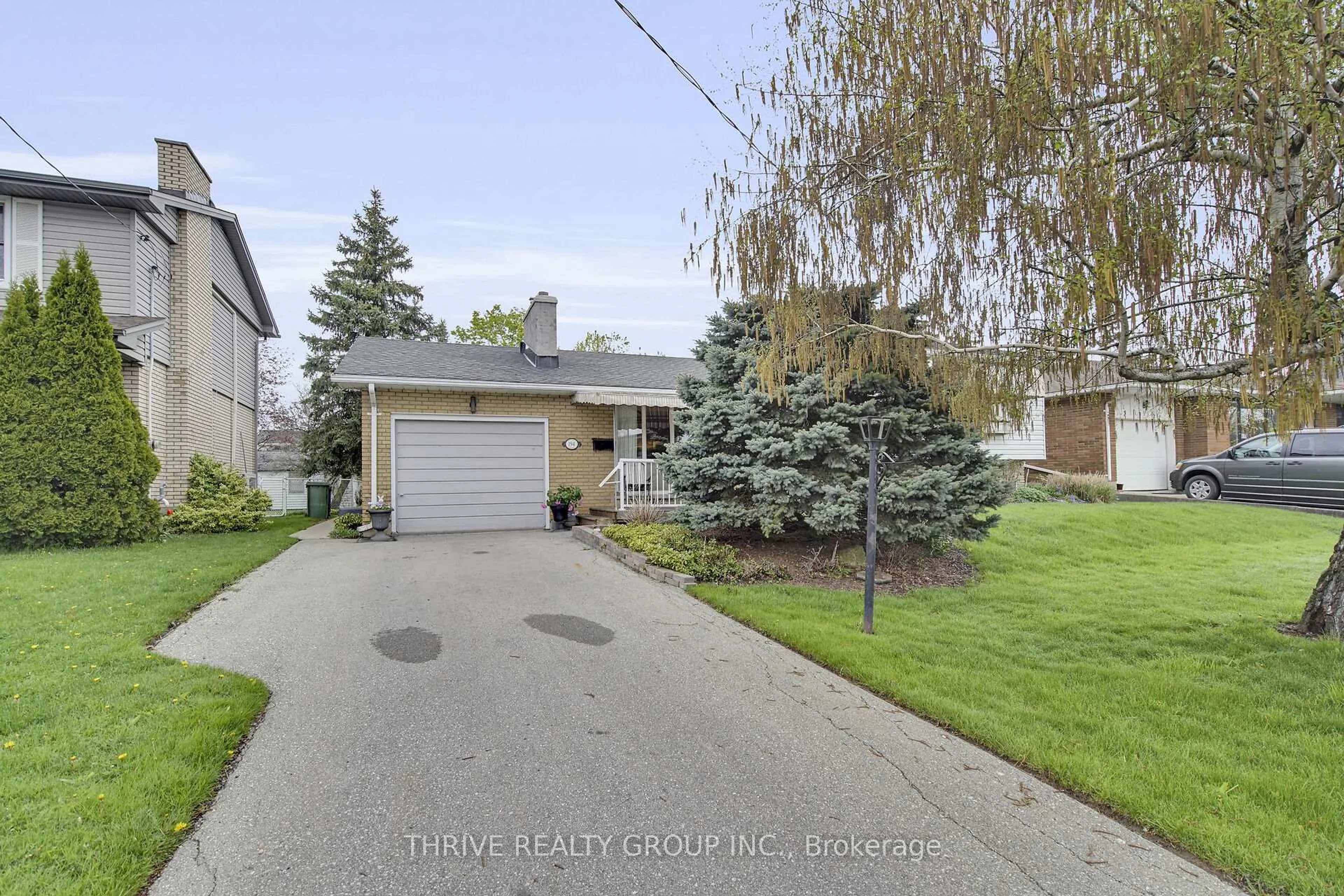 Unknown for 194 Chestnut St, St. Thomas Ontario N5R 2B4
