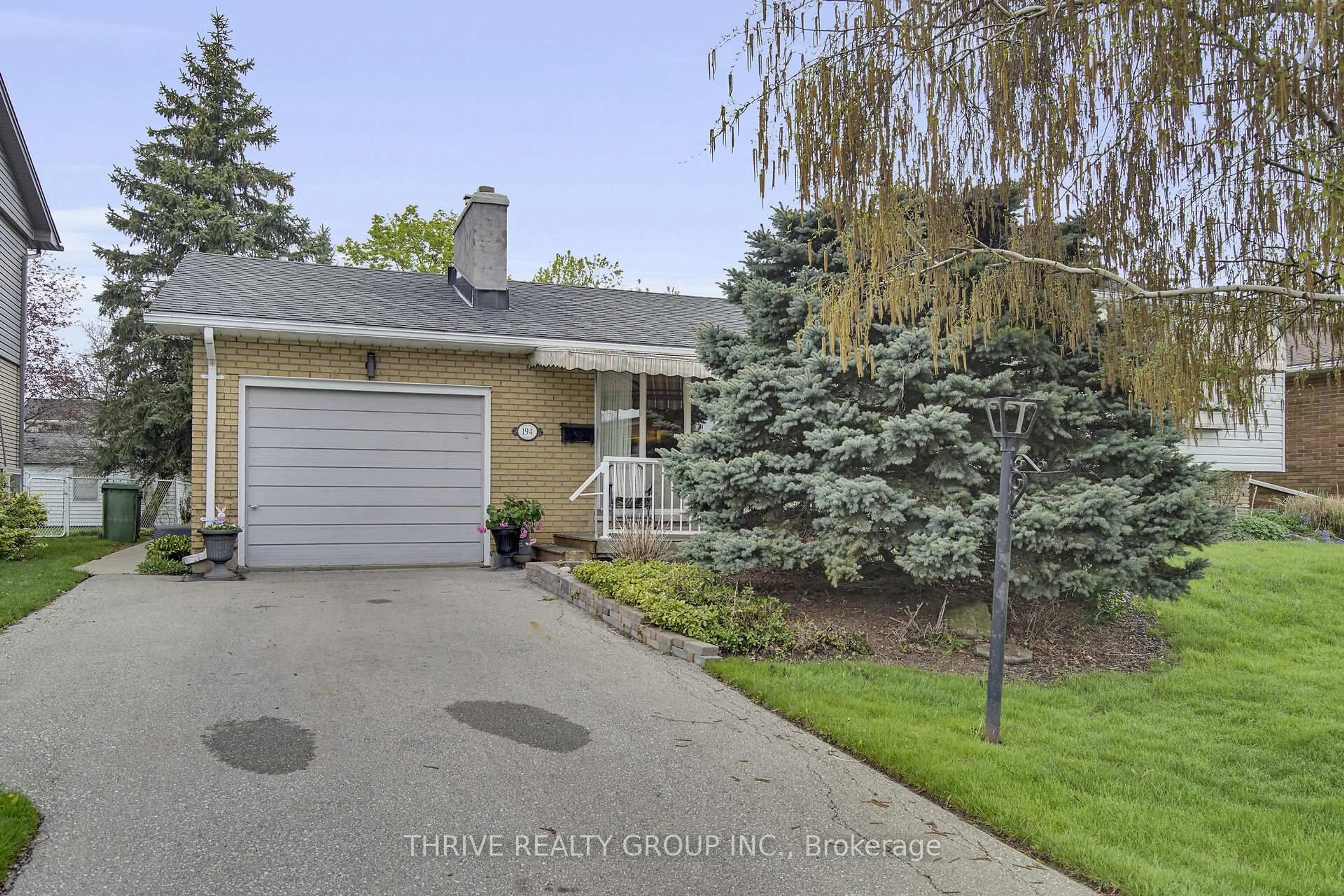 Unknown for 194 Chestnut St, St. Thomas Ontario N5R 2B4