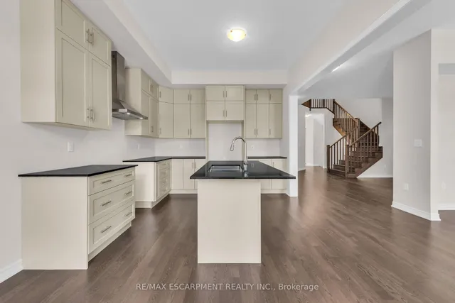 Additional property image - 67 Starfire Cres