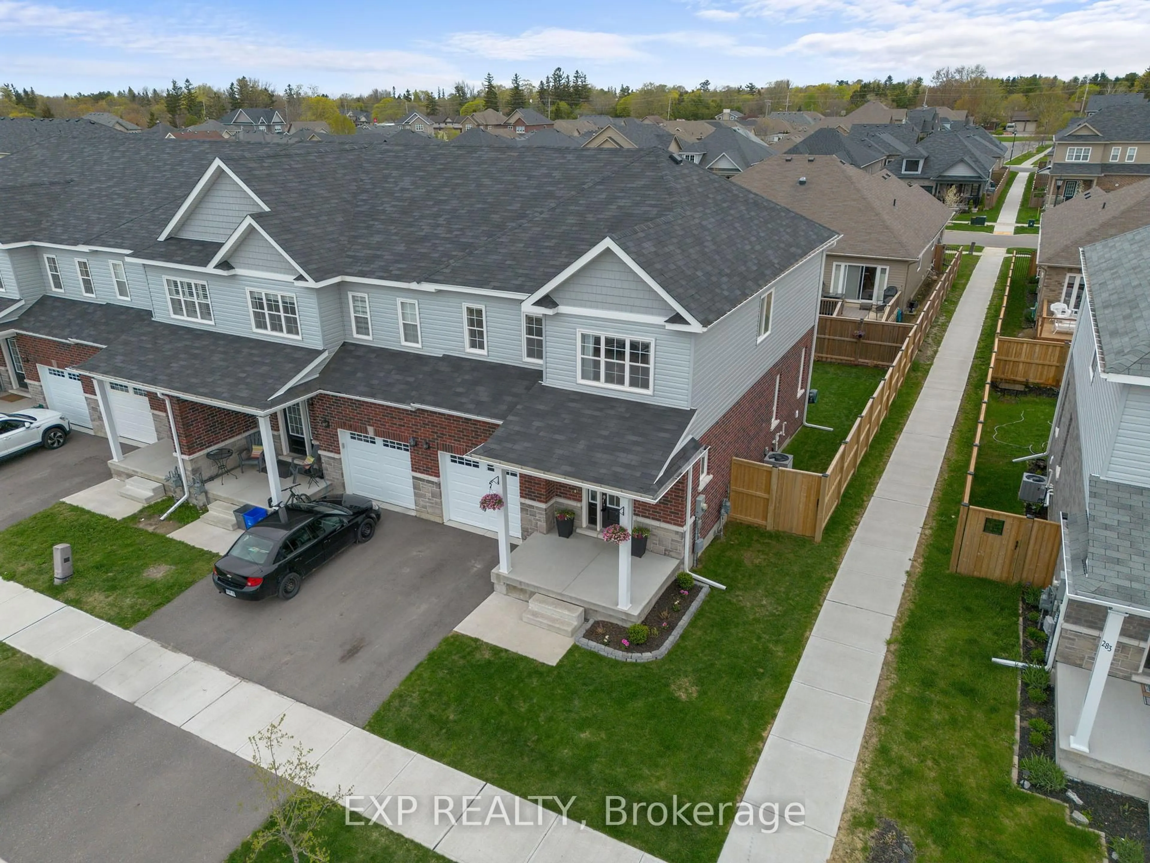 A pic from outside/outdoor area/front of a property/back of a property/a pic from drone, unknown for 279 Bennett Ave, Cobourg Ontario K9A 1B5
