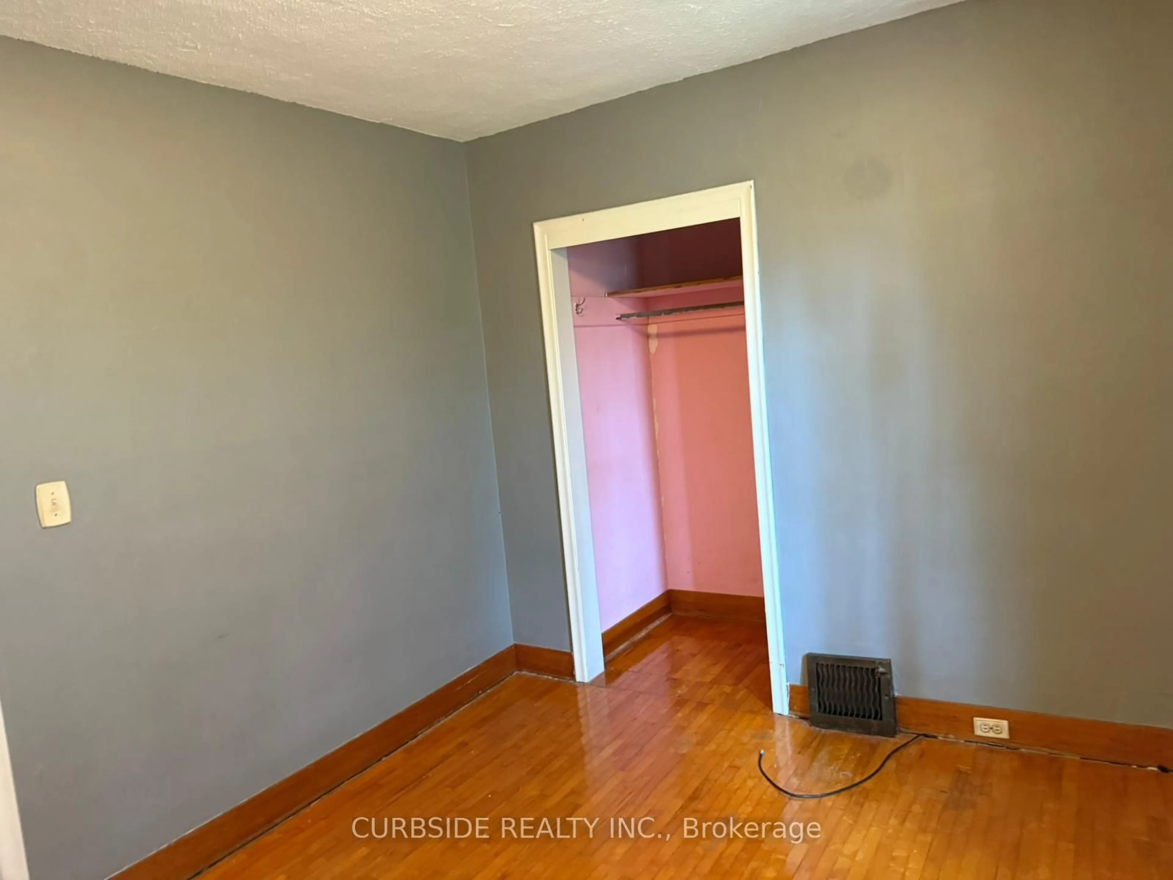 A pic of a room for 6145 Franklin Ave, Niagara Falls Ontario L2G 4Z1