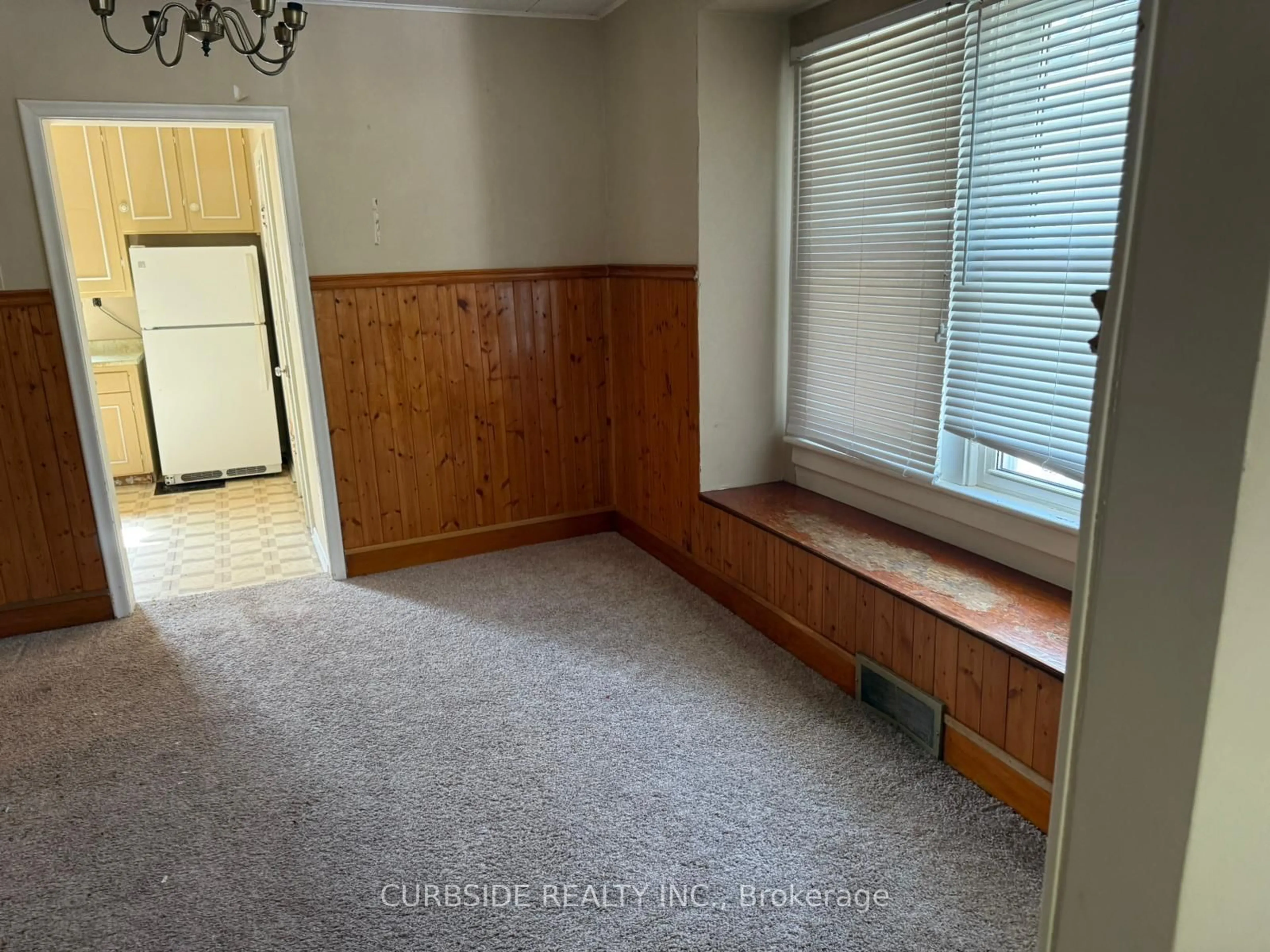 A pic of a room for 6145 Franklin Ave, Niagara Falls Ontario L2G 4Z1