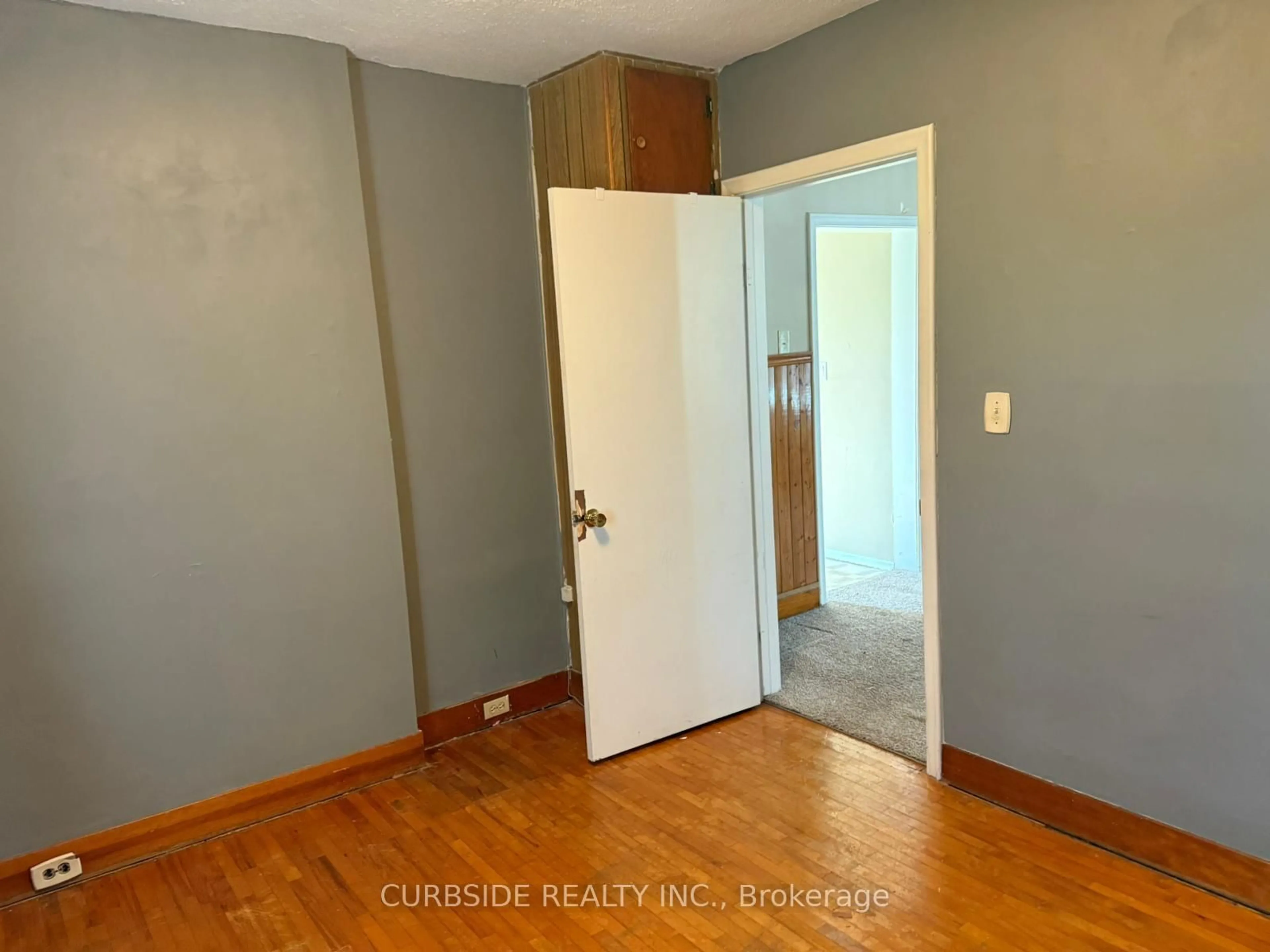 A pic of a room for 6145 Franklin Ave, Niagara Falls Ontario L2G 4Z1
