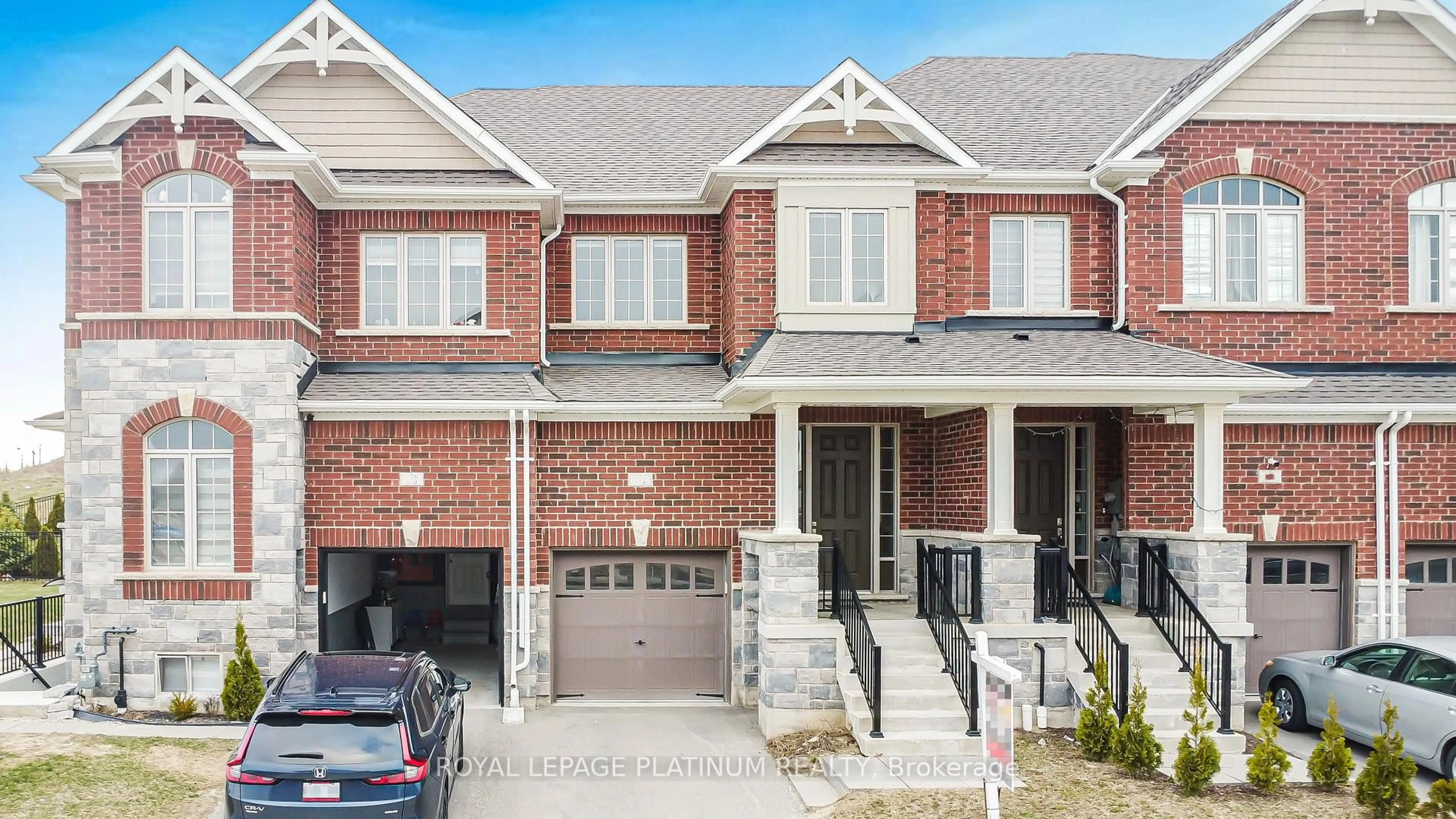 Home with brick exterior material, street for 96 Reistwood Dr, Kitchener Ontario N2R 0N8