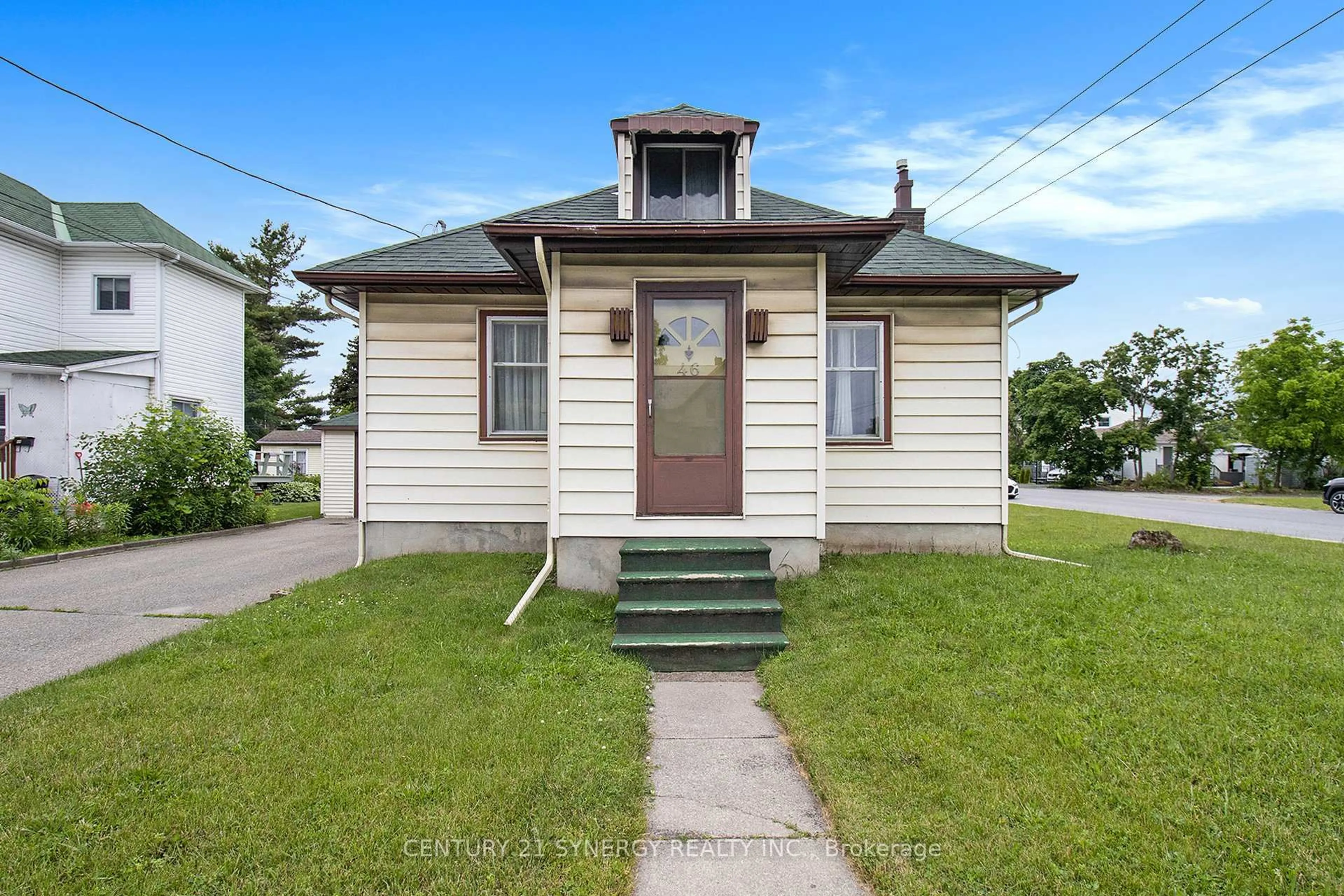 Unknown for 46 Cornelia St, Smiths Falls Ontario K7A 1L7