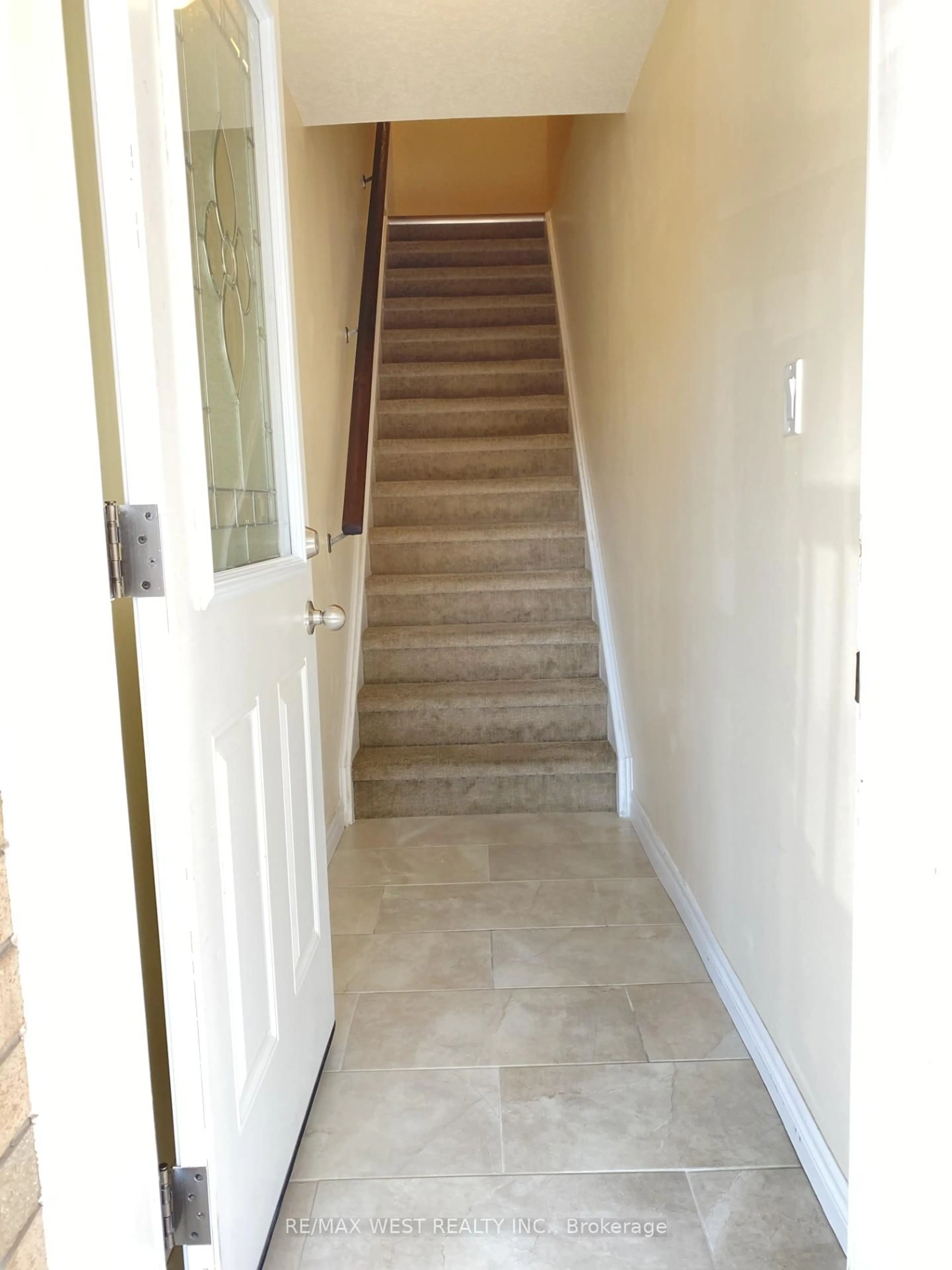 Unknown for 85 Gage Ave #2, Kitchener Ontario N2G 0B4