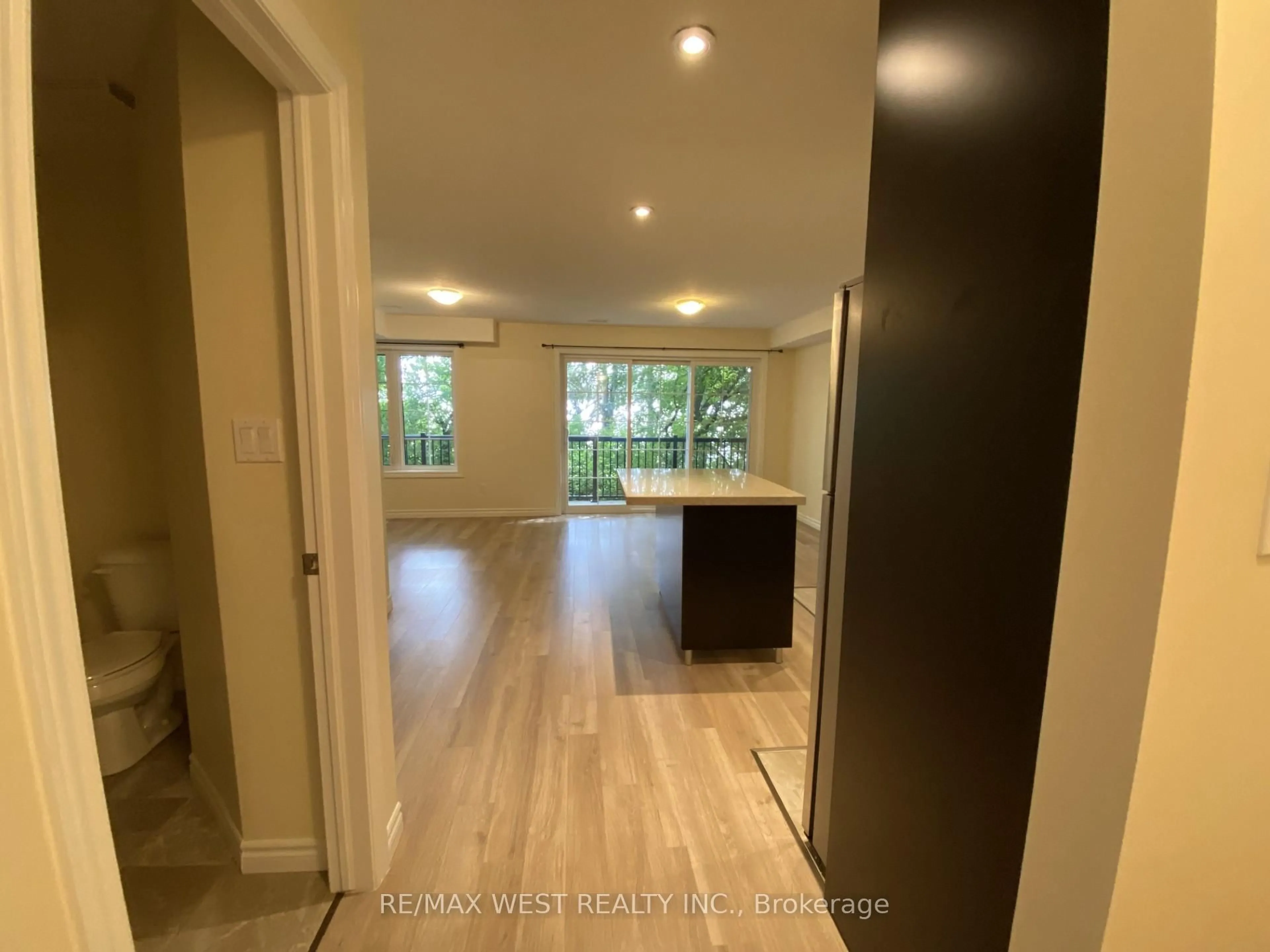 Unknown for 85 Gage Ave #2, Kitchener Ontario N2G 0B4