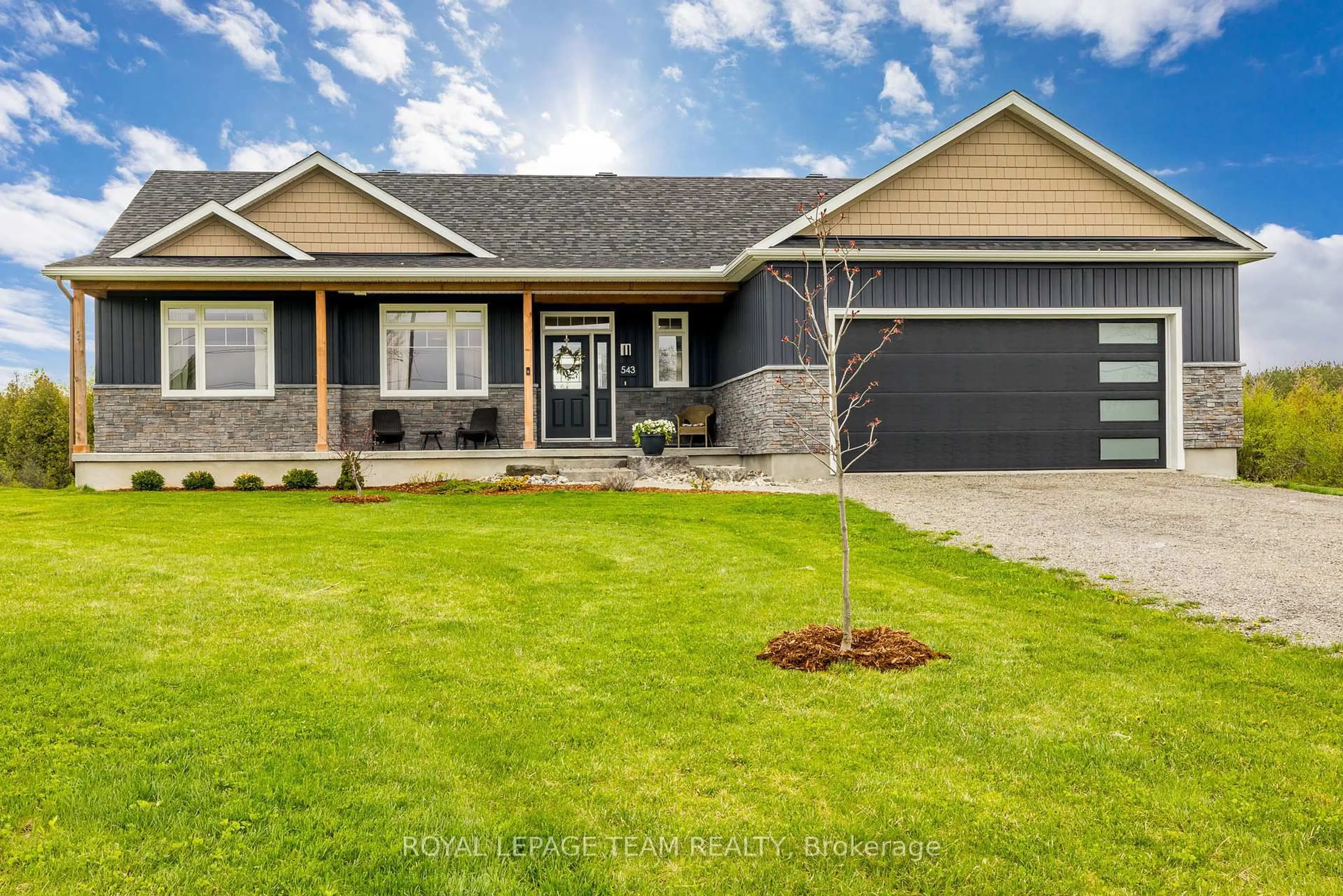 Home with vinyl exterior material, street for 543 Mccrea Rd, Merrickville Ontario K0G 1N0