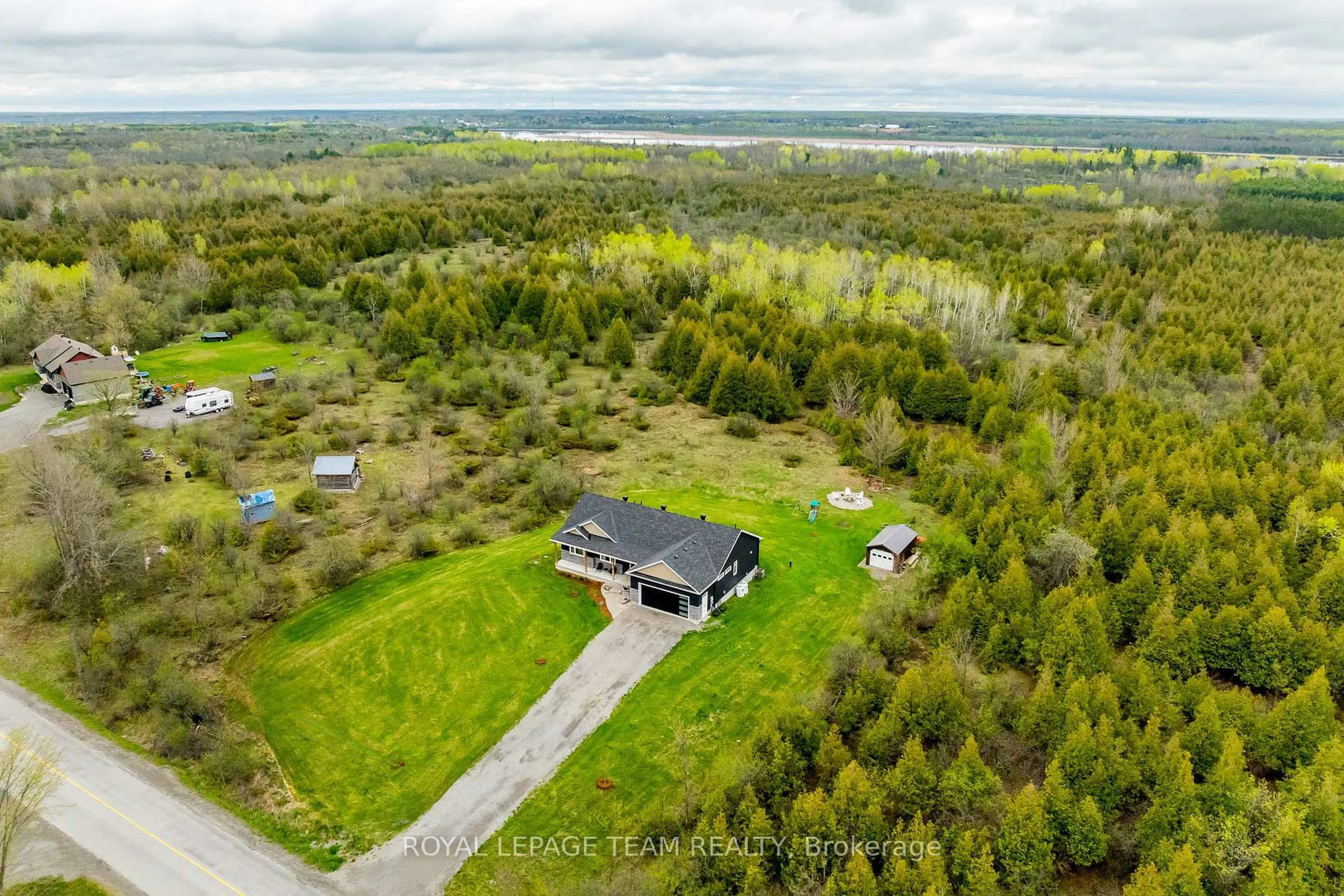 A pic from outside/outdoor area/front of a property/back of a property/a pic from drone, unknown for 543 Mccrea Rd, Merrickville Ontario K0G 1N0