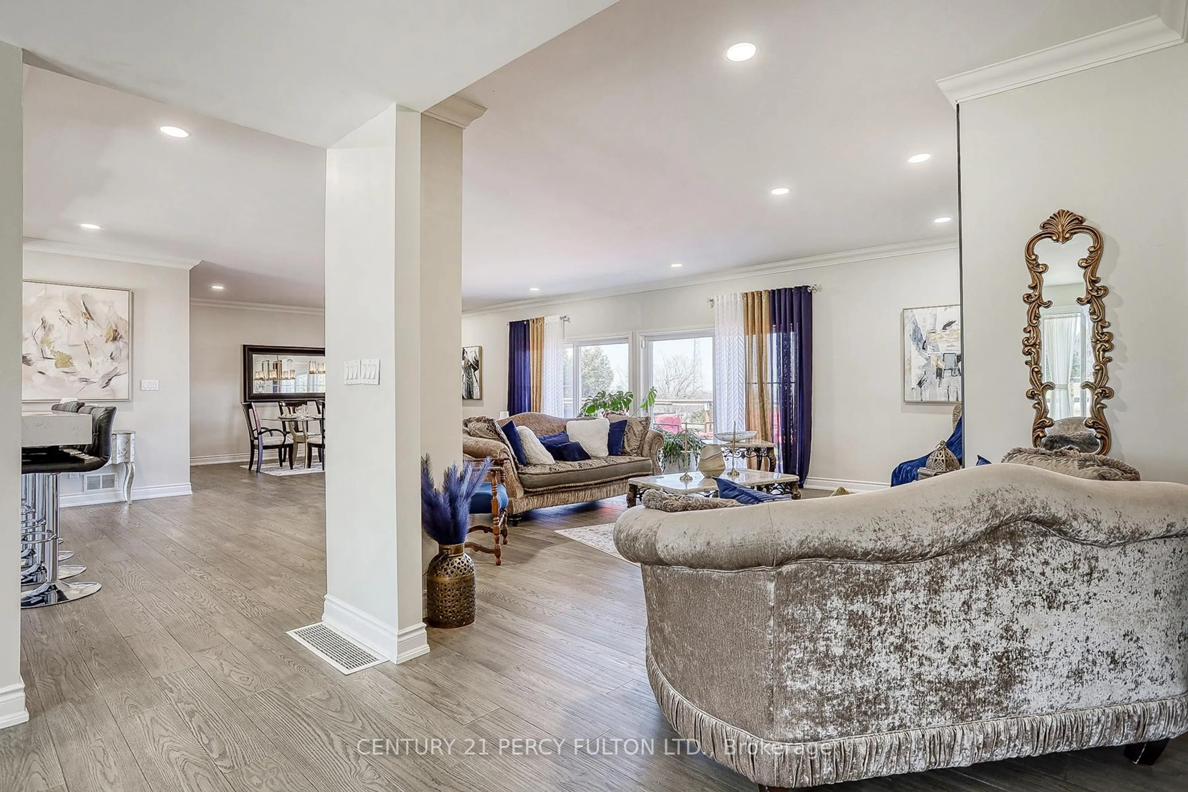 Living room with furniture, unknown for 9714 Corkery Rd, Hamilton Township Ontario K0K 1C0