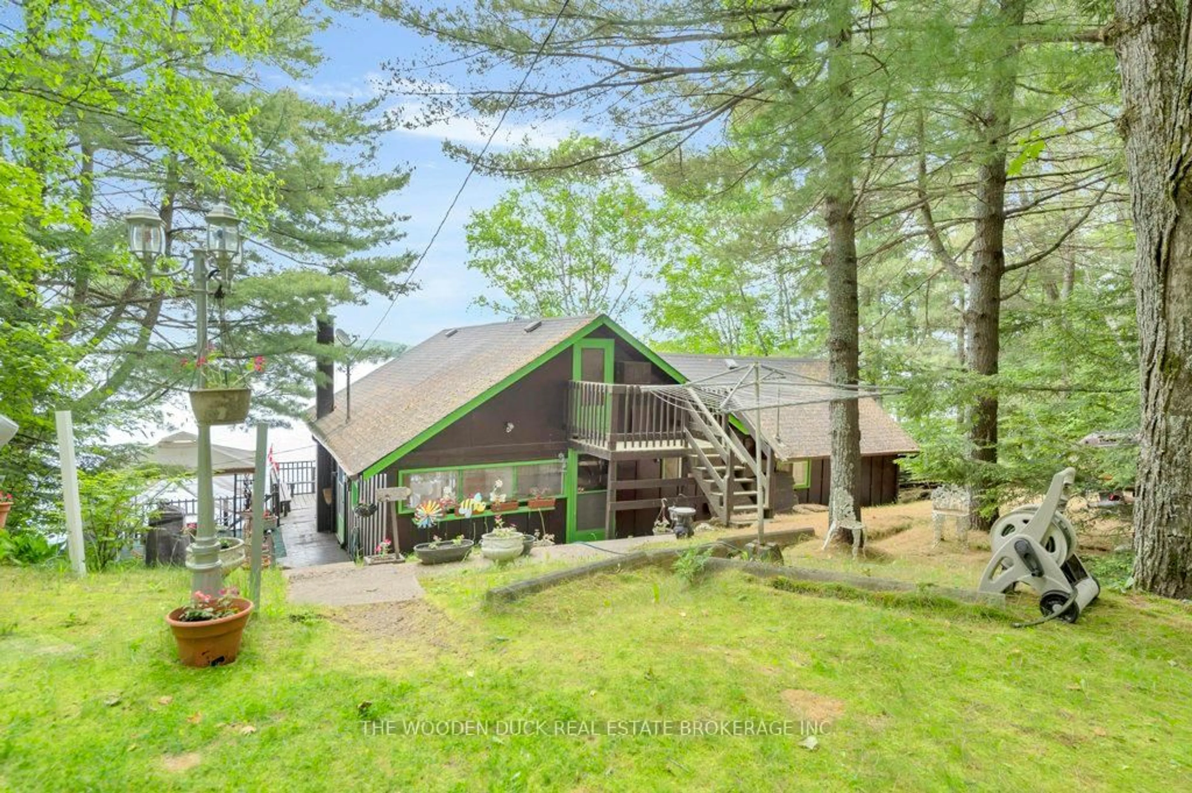 Patio, water/lake/river/ocean view for 103 North Mazinaw Hts, Cloyne Ontario K0H 1K0