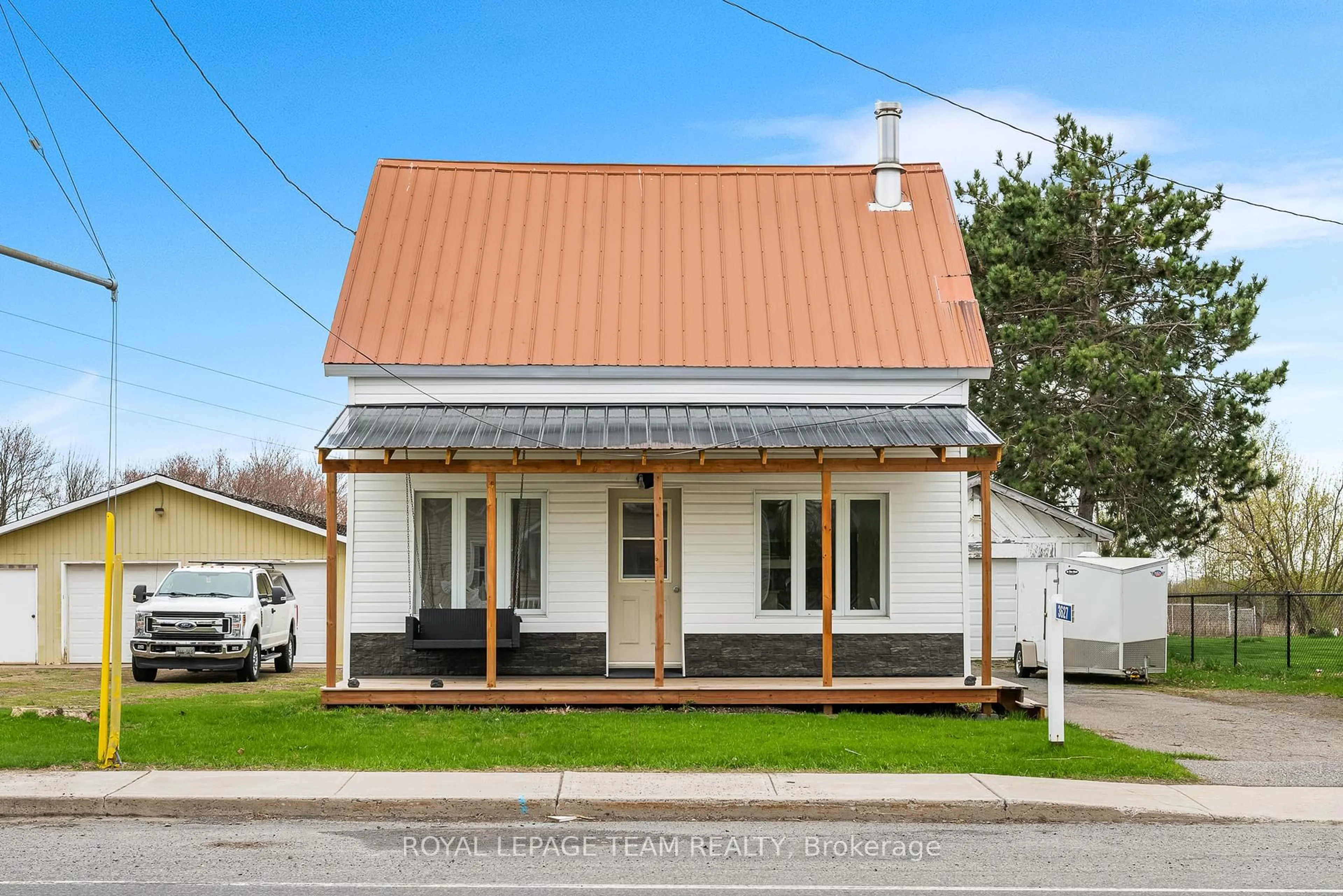 Home with vinyl exterior material, street for 3627 Champlain St, Clarence-Rockland Ontario K0A 1E0