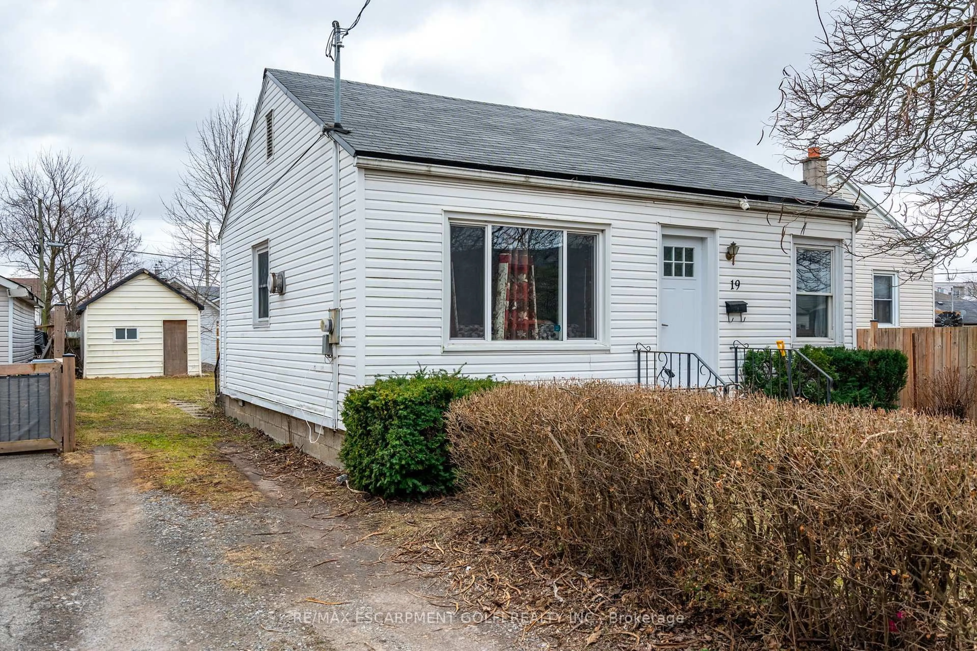 Unknown for 19 WESTON Rd, St. Catharines Ontario L2S 2A1