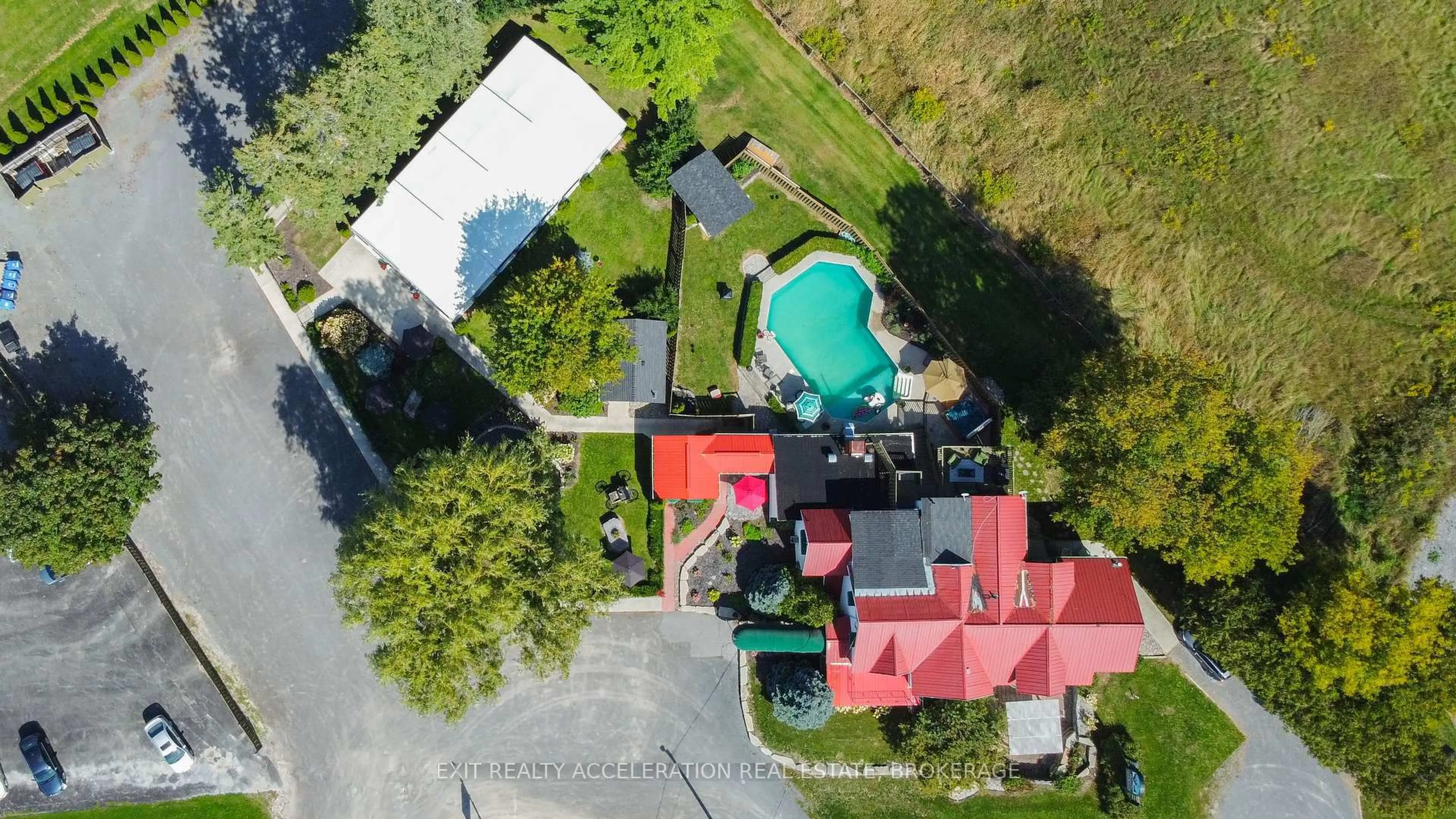 A pic from outside/outdoor area/front of a property/back of a property/a pic from drone, unknown for 8087 County Road 2, Napanee Ontario K7R 3K6