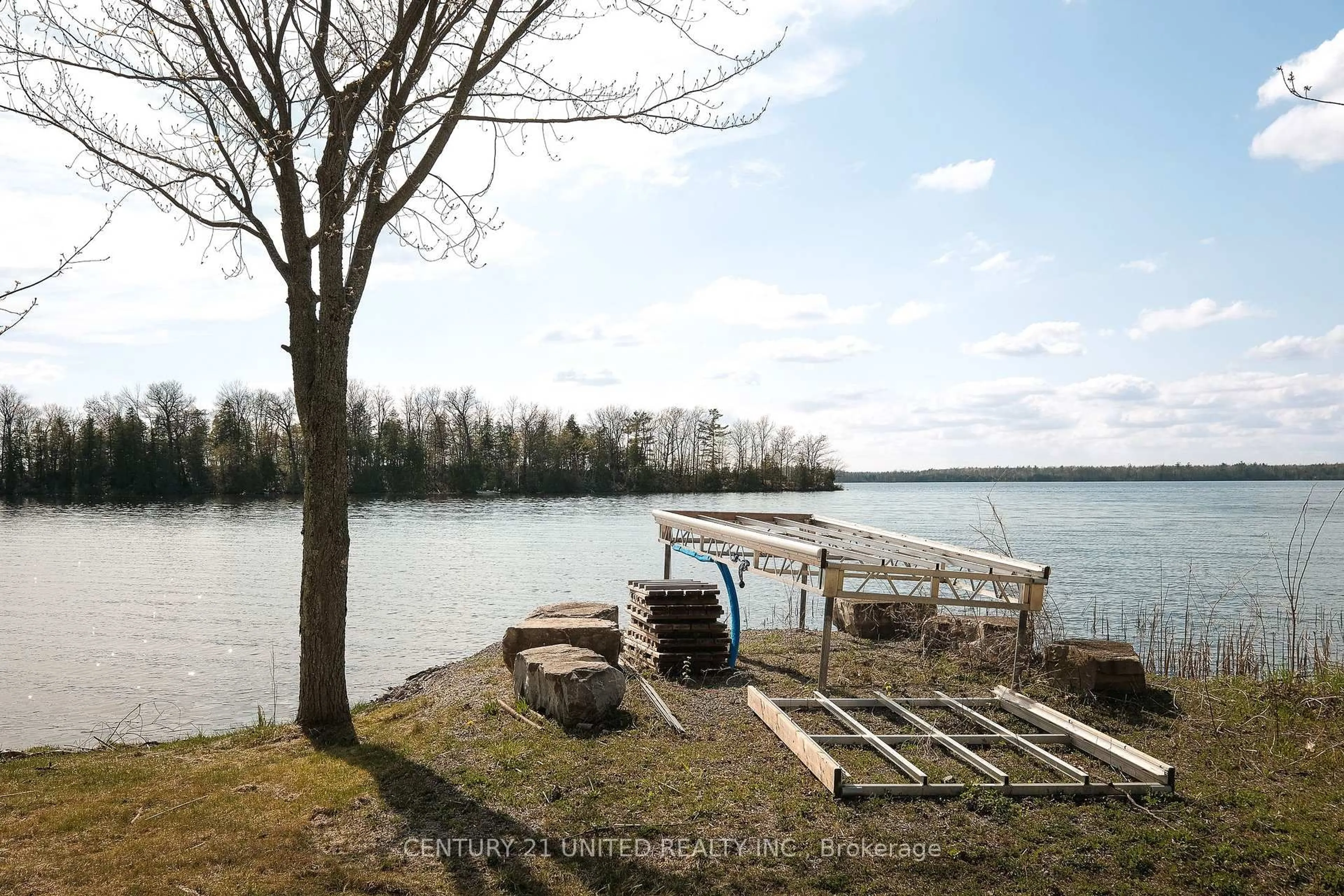 Patio, water/lake/river/ocean view for 115 Rollie's Bay Rd, Curve Lake First Nation 35 Ontario K0L 2H0
