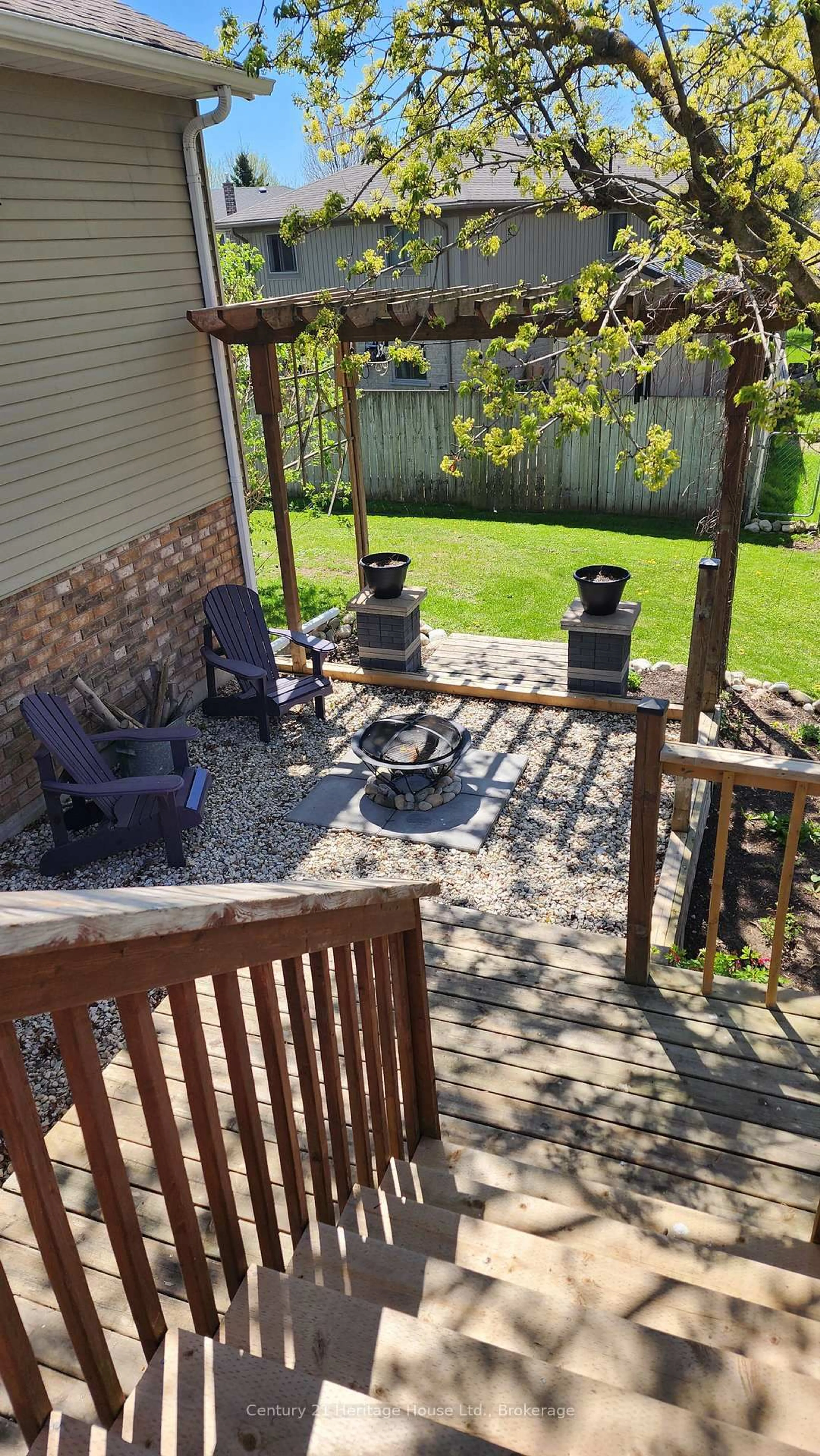 Patio, unknown for 786 PRINCESS St, Wellington North Ontario N0G 2L3