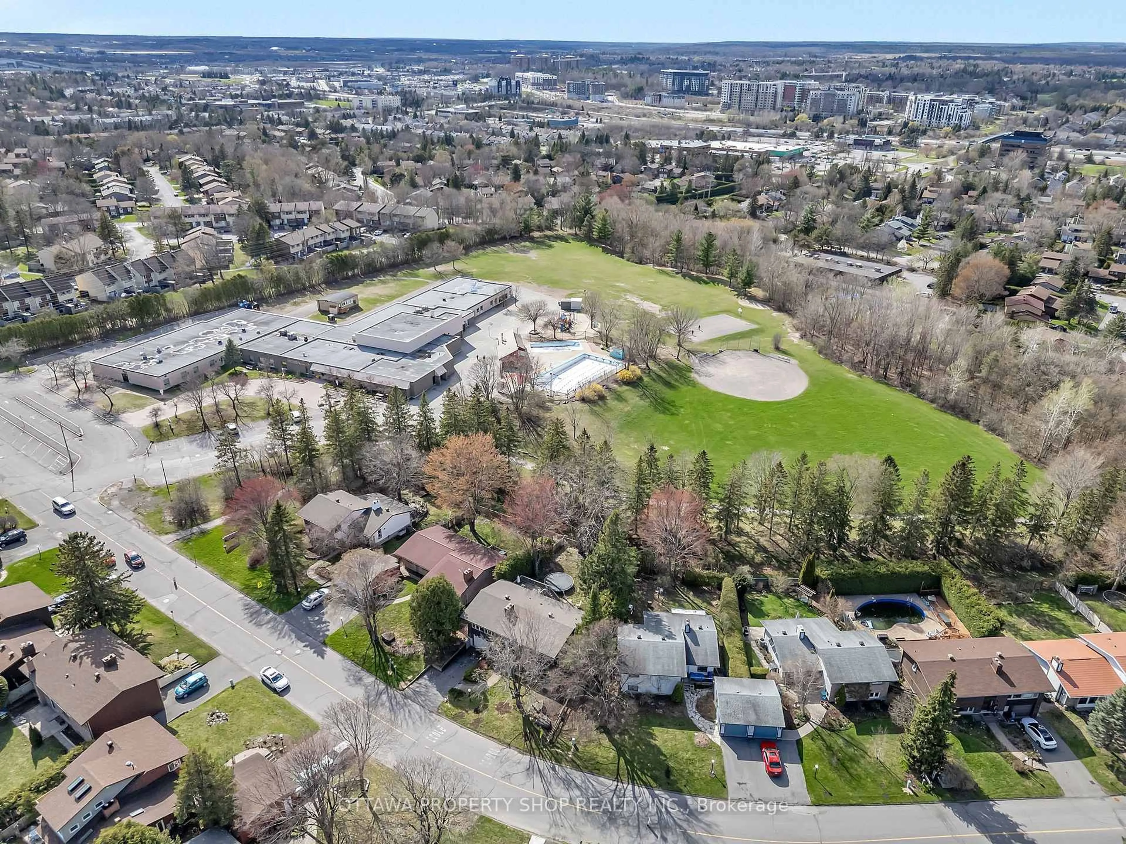 A pic from outside/outdoor area/front of a property/back of a property/a pic from drone, unknown for 54 Chimo Dr, Kanata Ontario K2L 1Y9