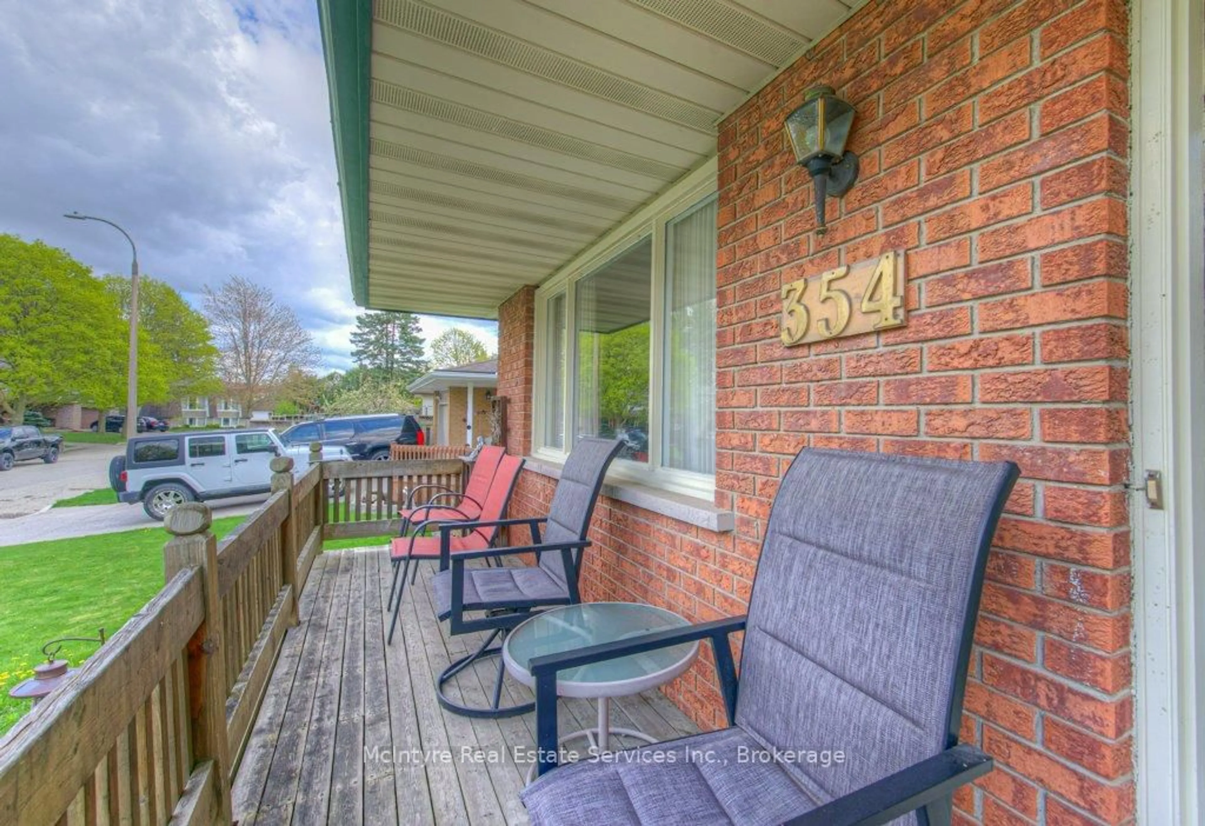 Patio, water/lake/river/ocean view for 354 Lee Circ, Waterloo Ontario N2K 2L9