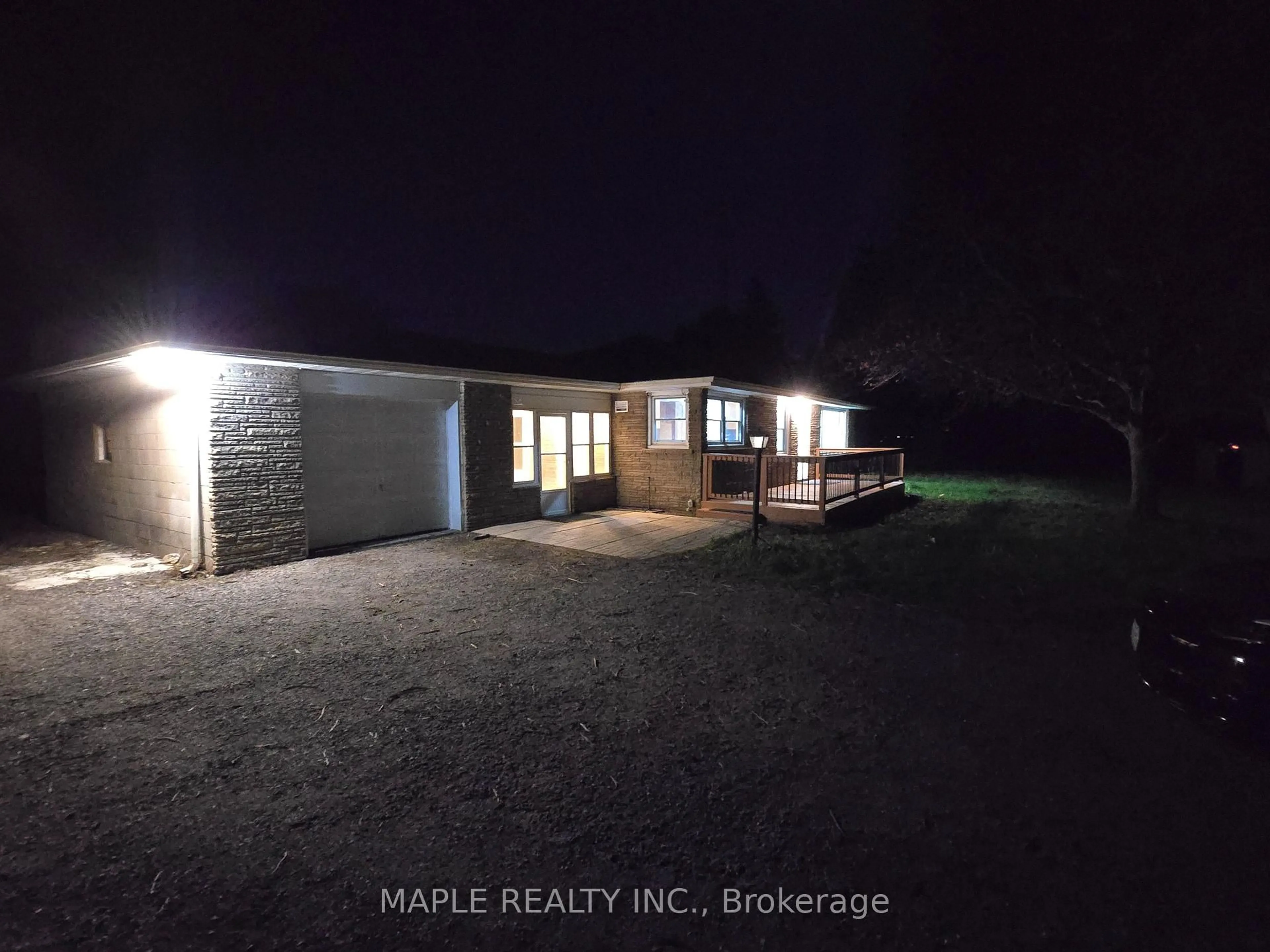 A pic from outside/outdoor area/front of a property/back of a property/a pic from drone, water/lake/river/ocean view for 1101 Brantford Hwy Highway, North Dumfries Ontario N1R 5S6