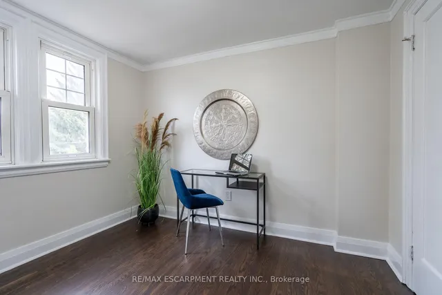 Additional property image - 11 Huxley Ave