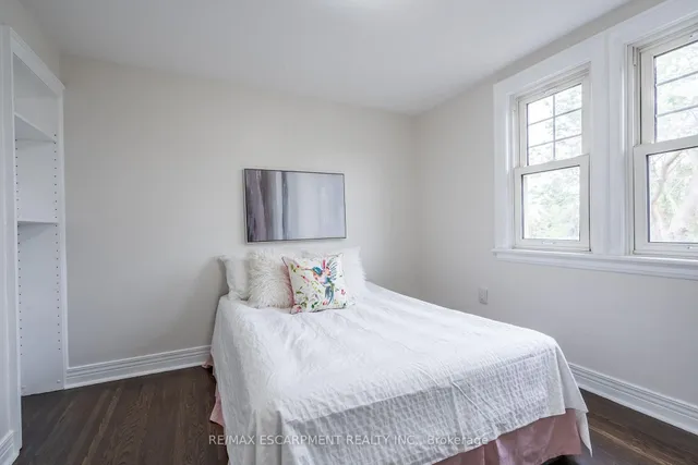 Additional property image - 11 Huxley Ave