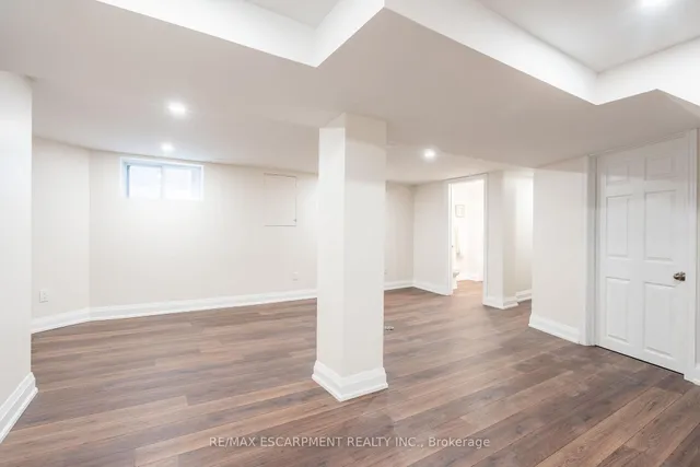 Additional property image - 11 Huxley Ave