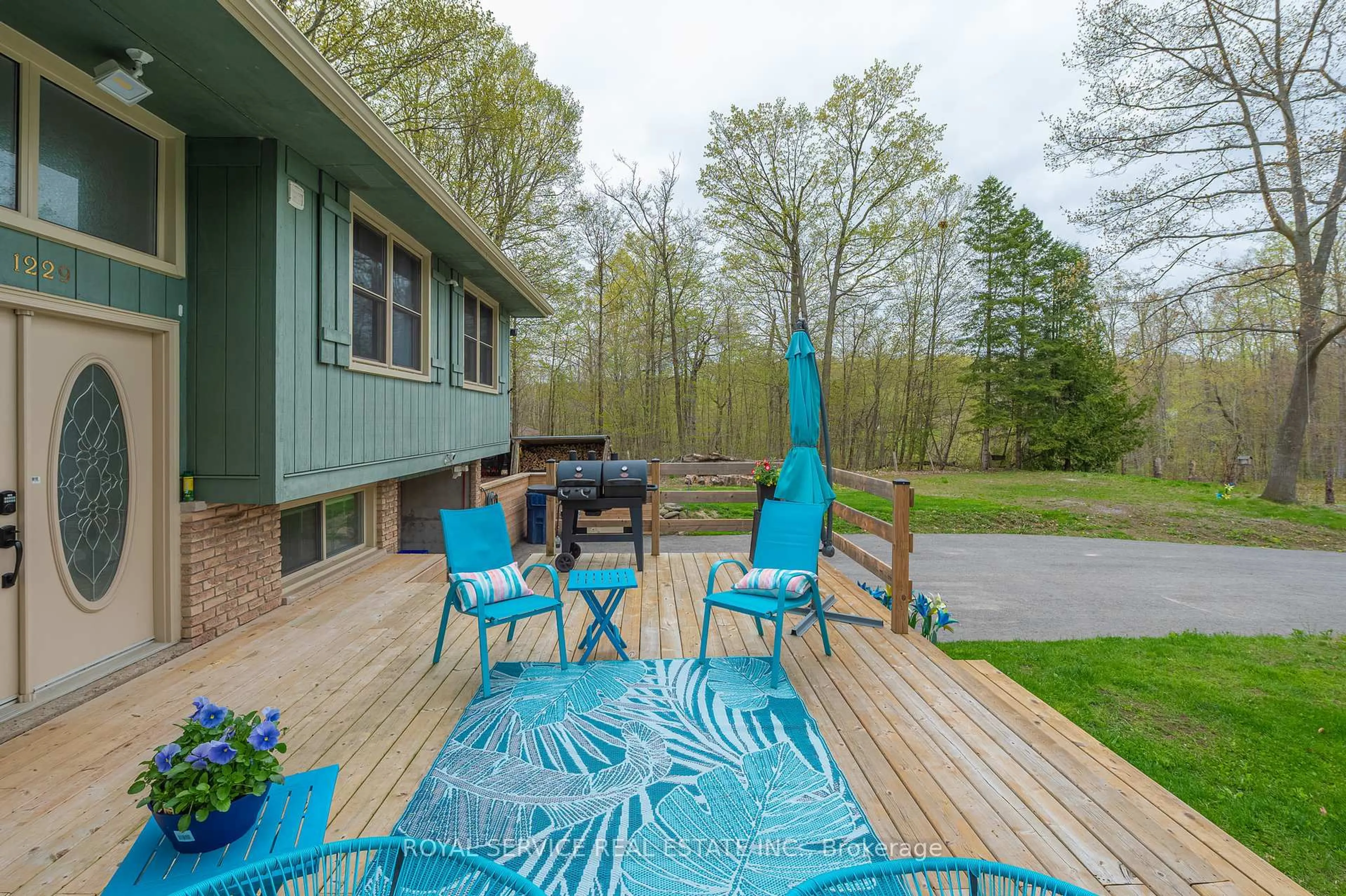 Patio, water/lake/river/ocean view for 1229 Deyell Line, Cavan Monaghan Ontario L0A 1G0
