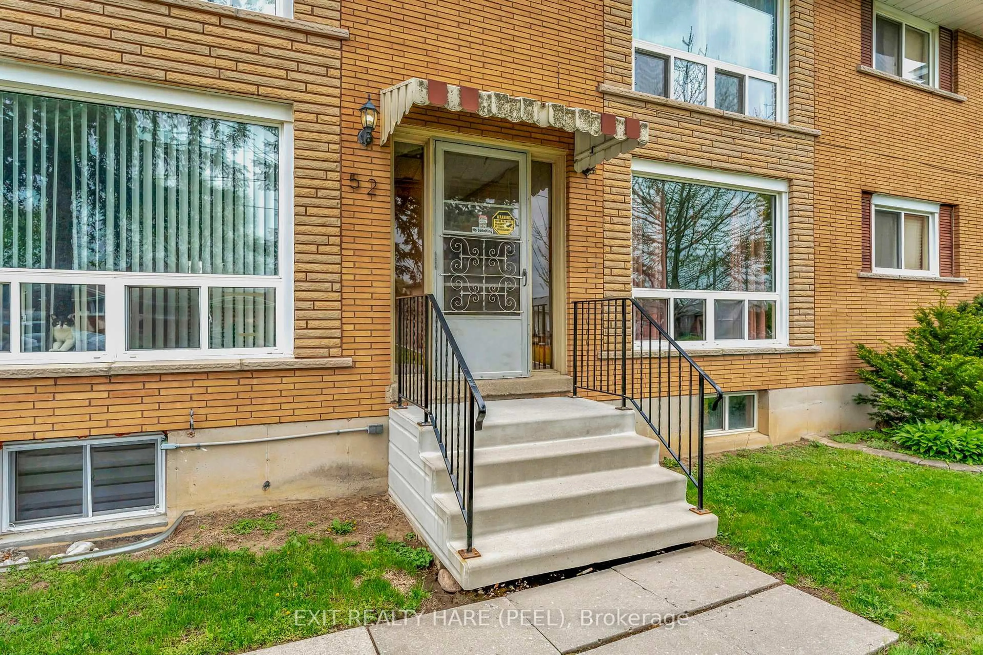 Unknown for 52 Hampton St, Brant Ontario N3S 4K8