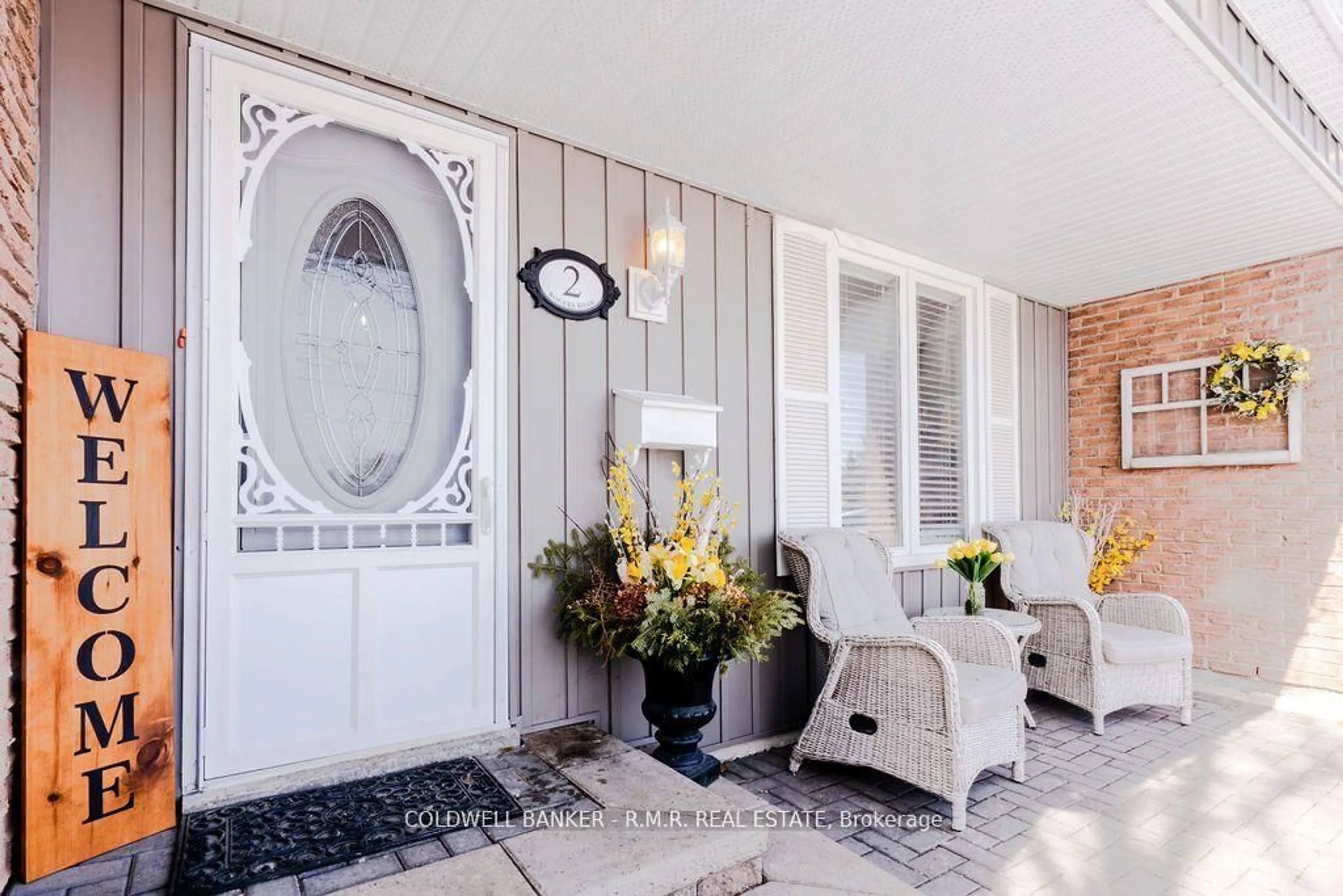 Indoor entryway for 2 Rogers Rd, Kawartha Lakes Ontario K9V 5C3