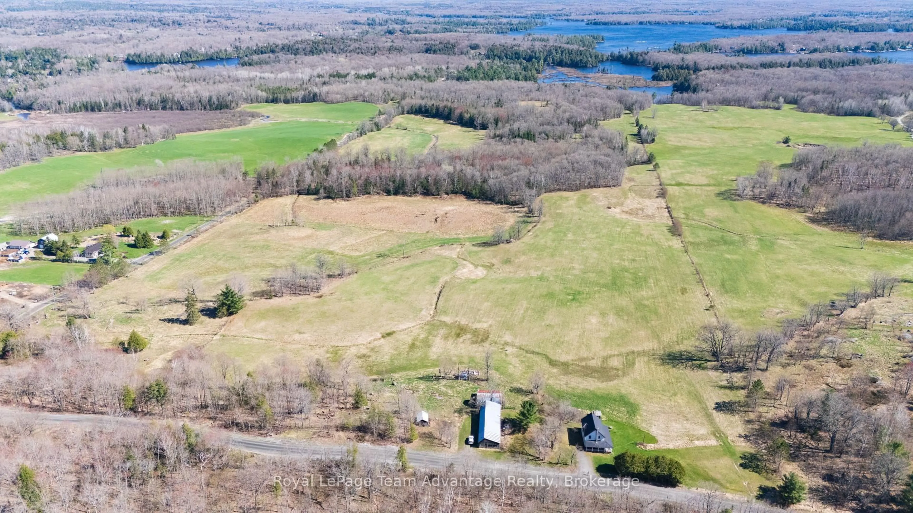 A pic from outside/outdoor area/front of a property/back of a property/a pic from drone, water/lake/river/ocean view for 77 Lakeshore Rd, McKellar Ontario P0G 1C0