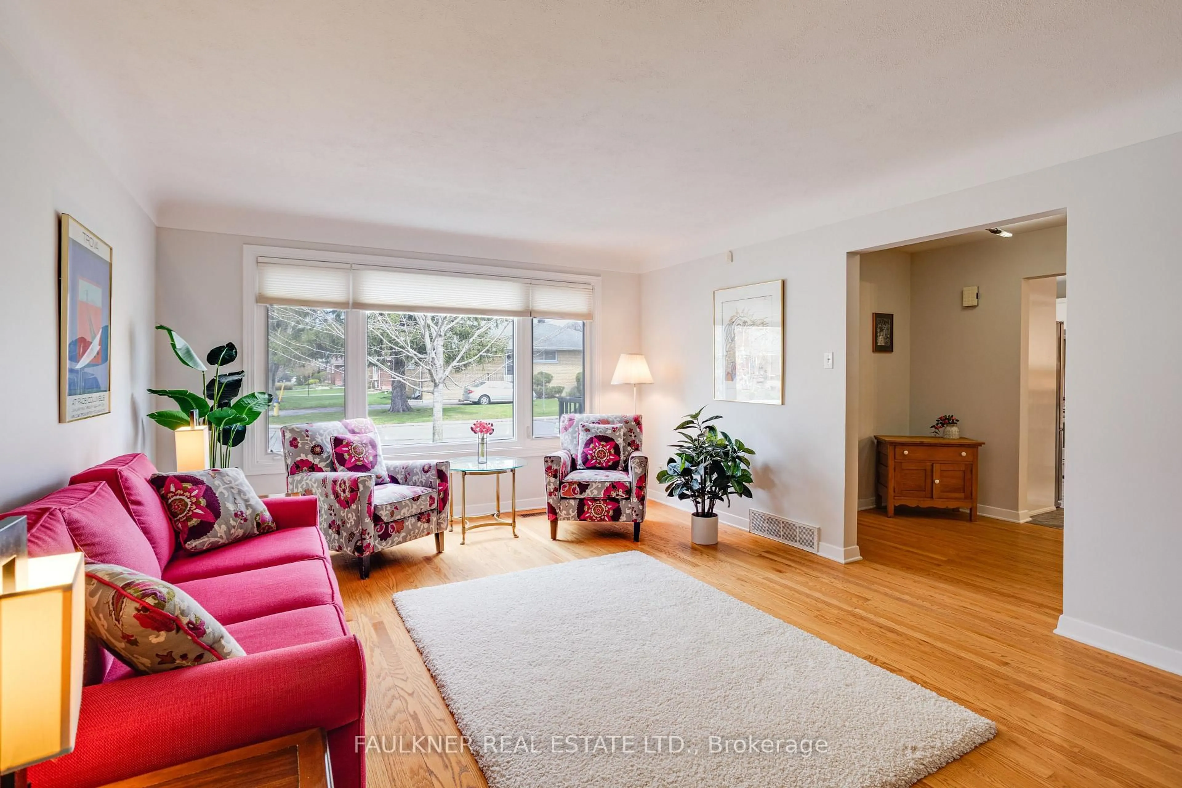 Living room with furniture, unknown for 600 Tillbury West Ave, Ottawa Ontario K2A 0Z8