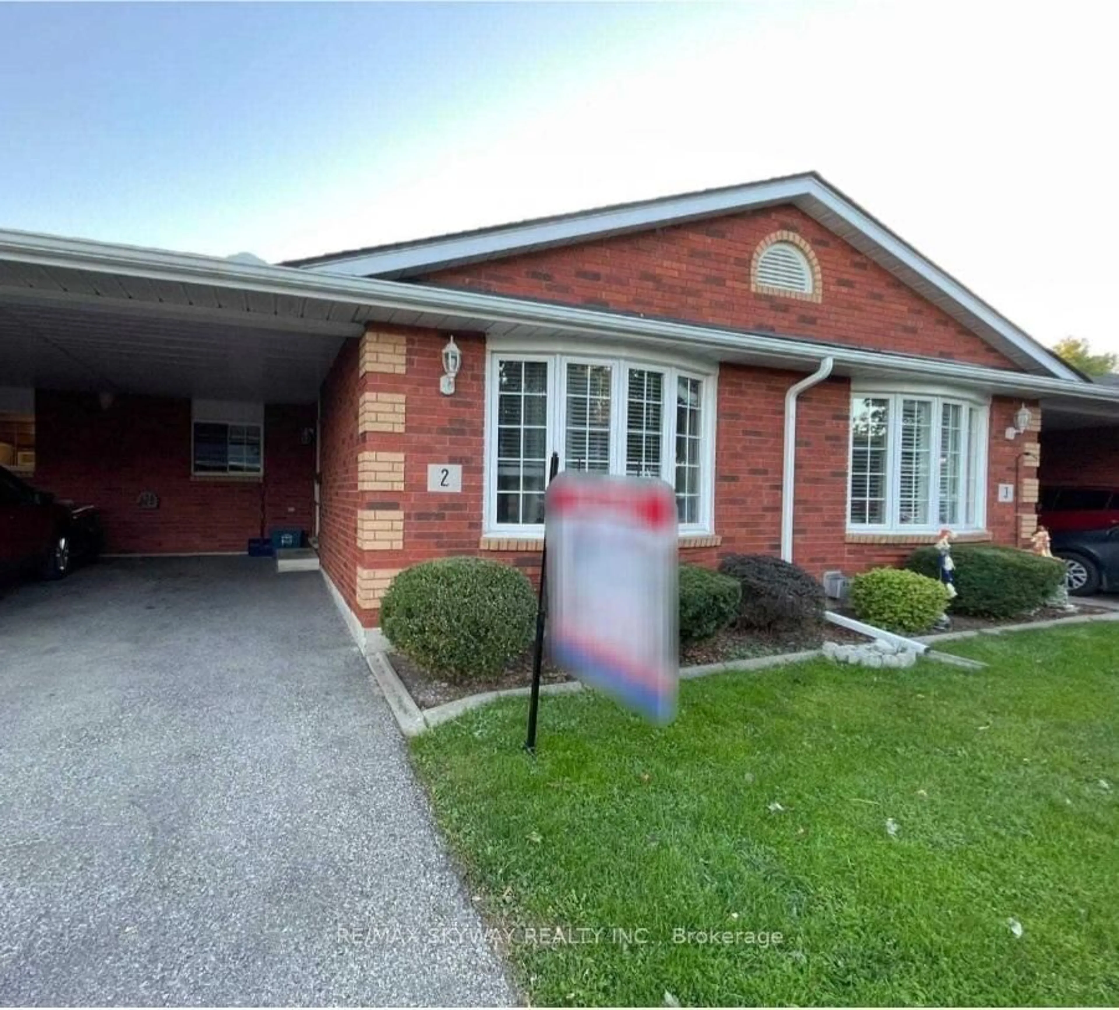 Home with brick exterior material, street for 570 West St #2, Brantford Ontario N3R 7Y7