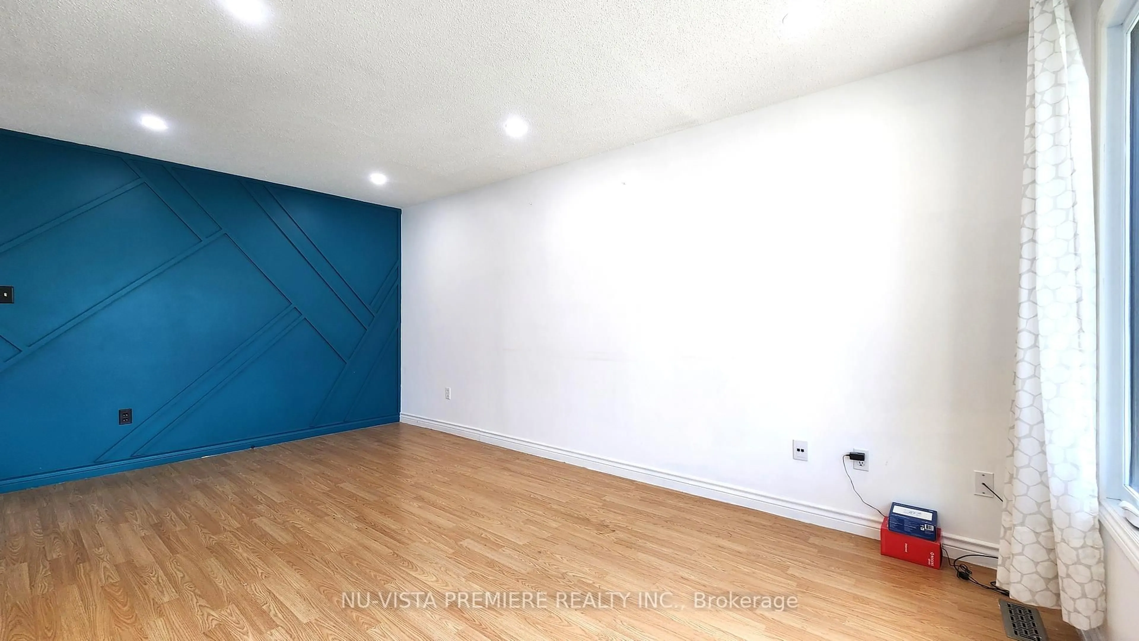 A pic of a room for 942 Chippewa Dr, London East Ontario N5V 4G8