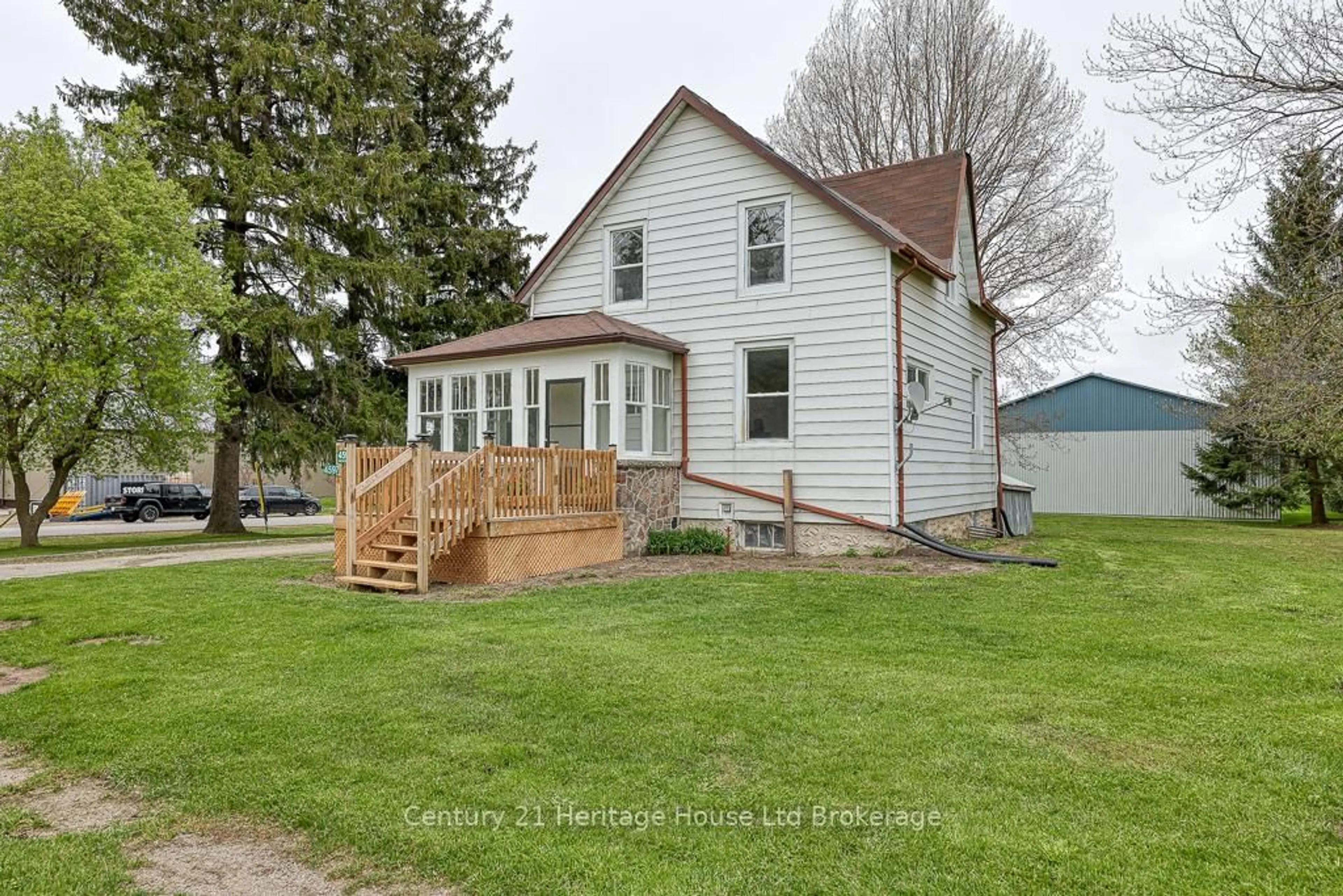 Unknown for 4597 Perth County Rd 135 Rd, Perth East Ontario N0K 1X0