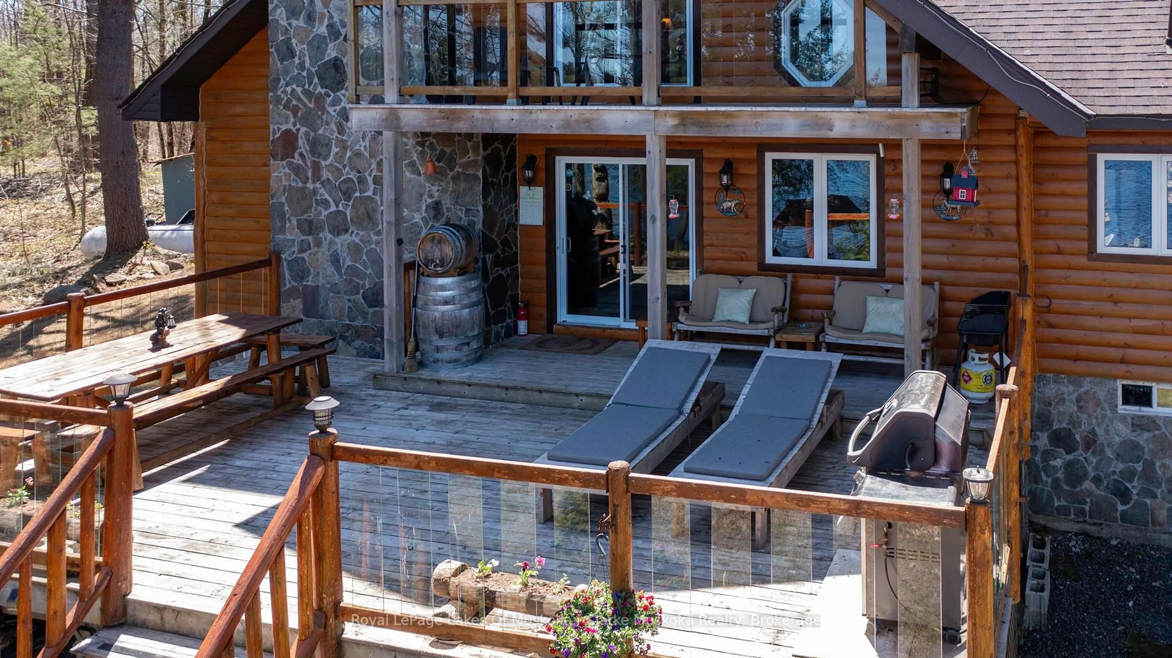 Patio, unknown for 1041 Summit Rd #1, Muskoka Lakes Ontario P0C 1M0