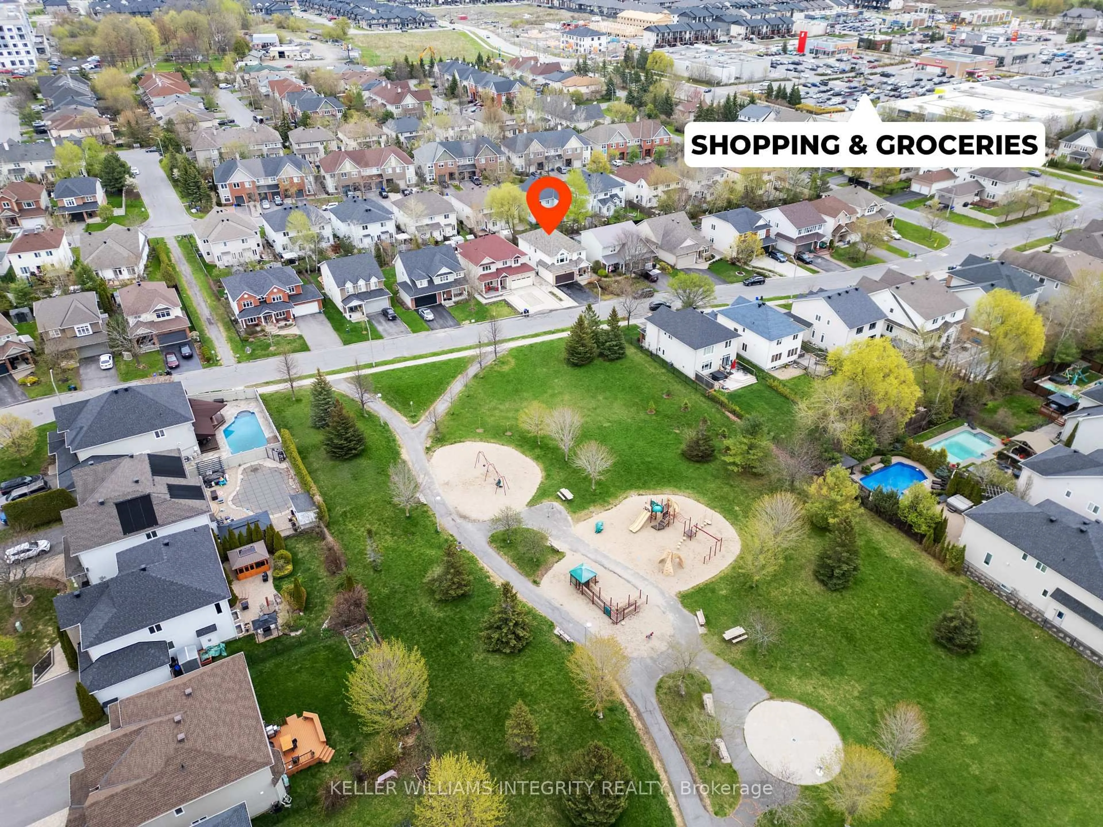 A pic from outside/outdoor area/front of a property/back of a property/a pic from drone, street for 644 Devonwood Circ, Ottawa Ontario K1T 4E7
