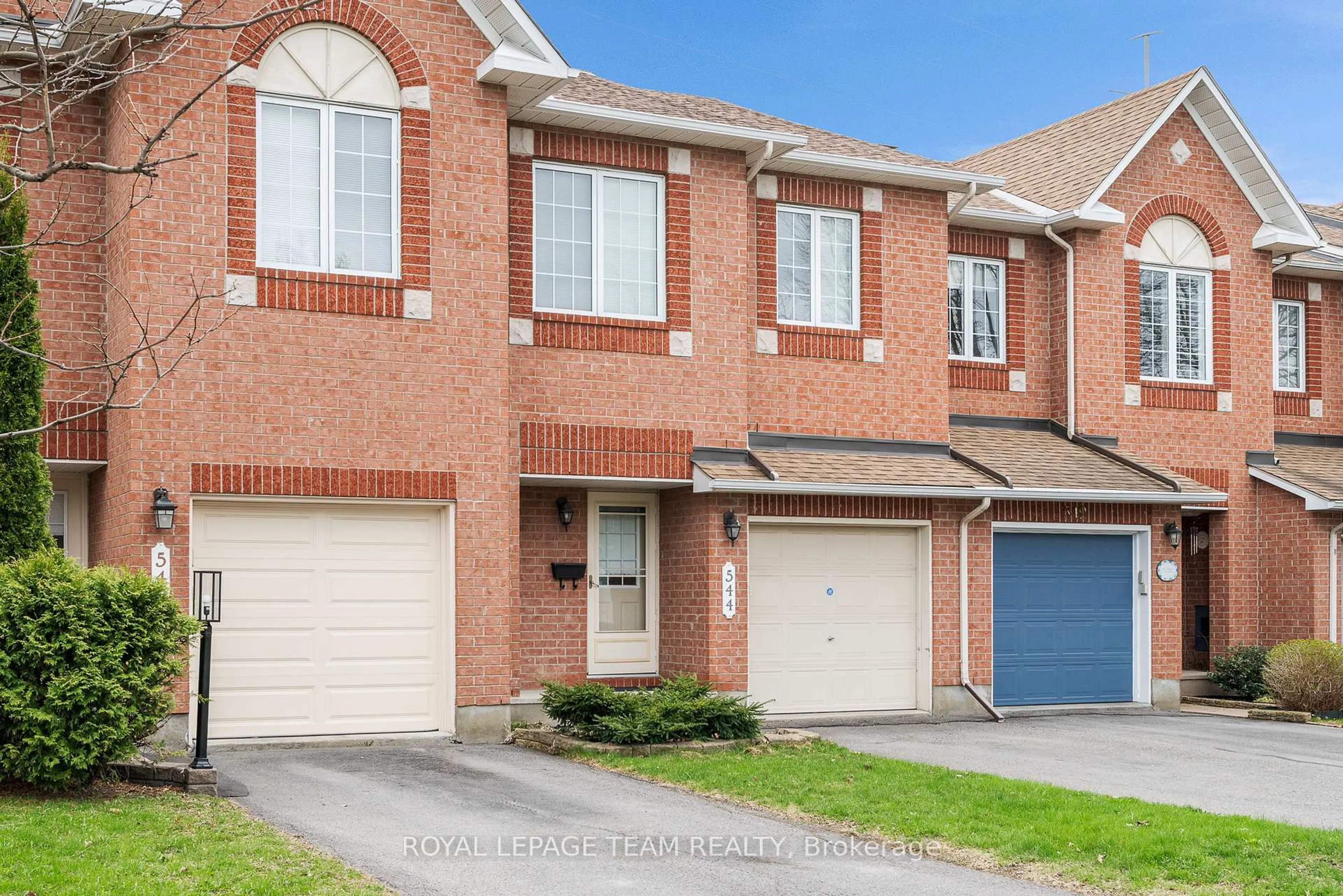 Home with brick exterior material, street for 544 Renaissance Dr, Ottawa Ontario K4A 4E8