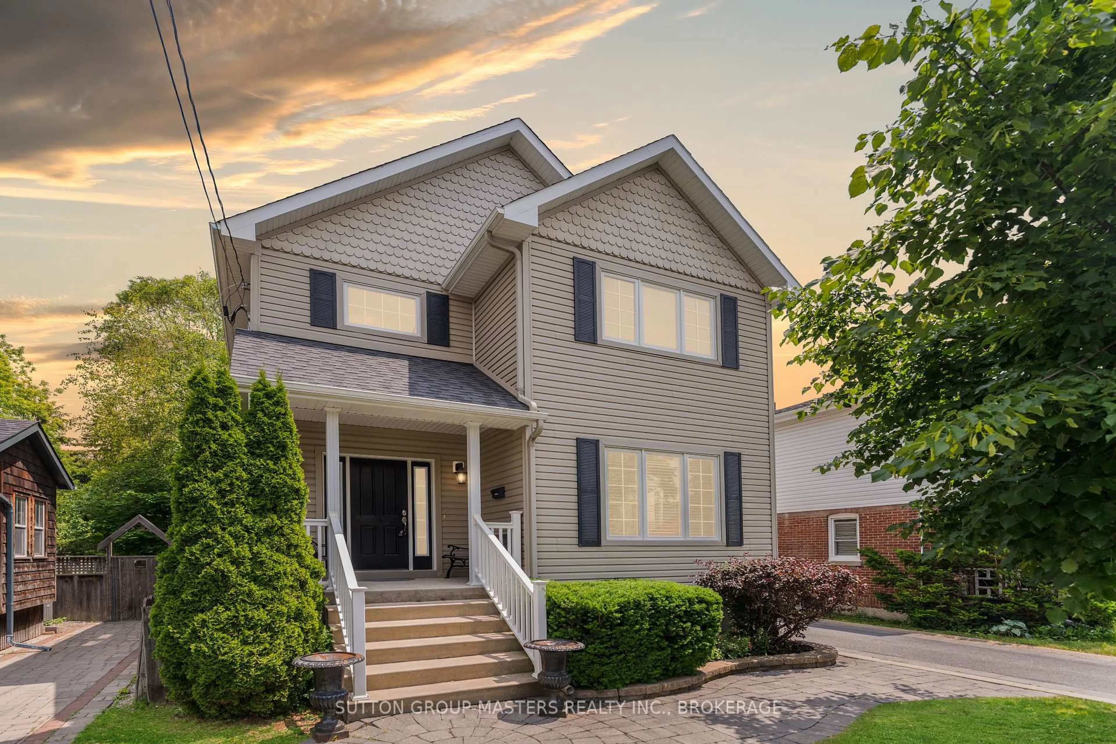 Home with vinyl exterior material, street for 159 Napier St, Kingston Ontario K7L 4G4