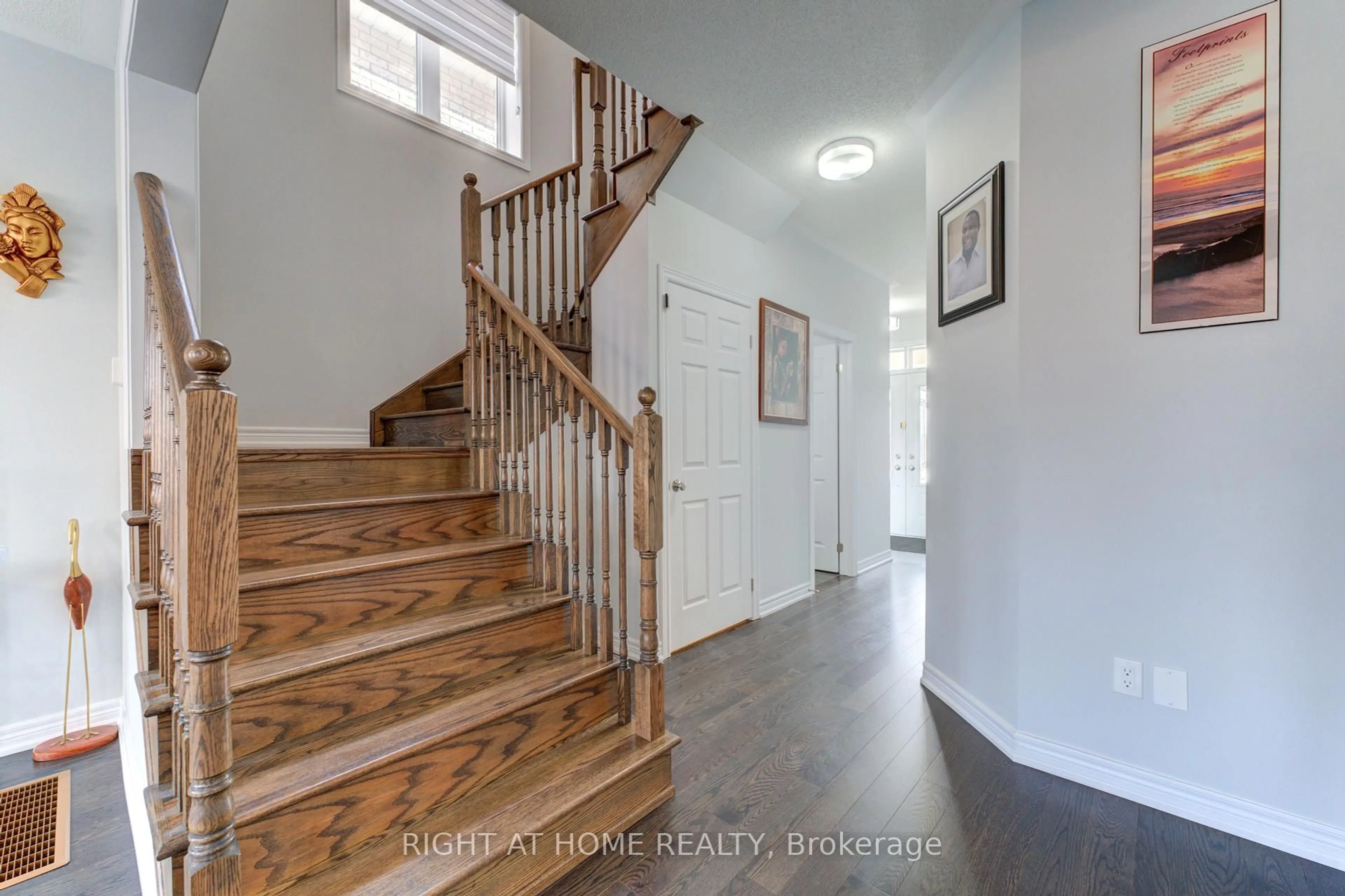 Unknown for 39 Drake Ave, Brant Ontario N3L 0H9