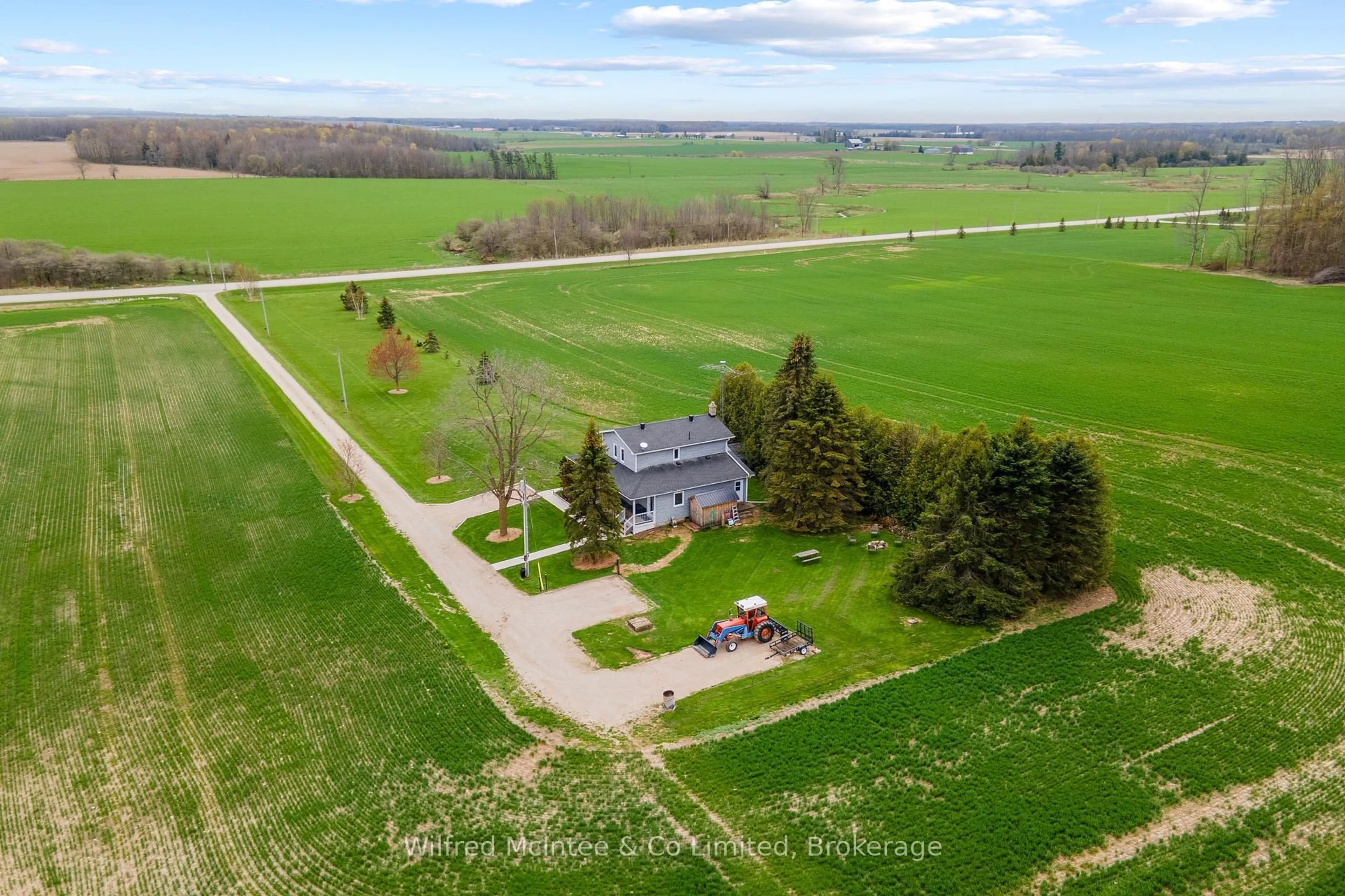 A pic from outside/outdoor area/front of a property/back of a property/a pic from drone, unknown for 1354 Bruce Road 17 Rd, Arran-Elderslie Ontario N0H 2C6