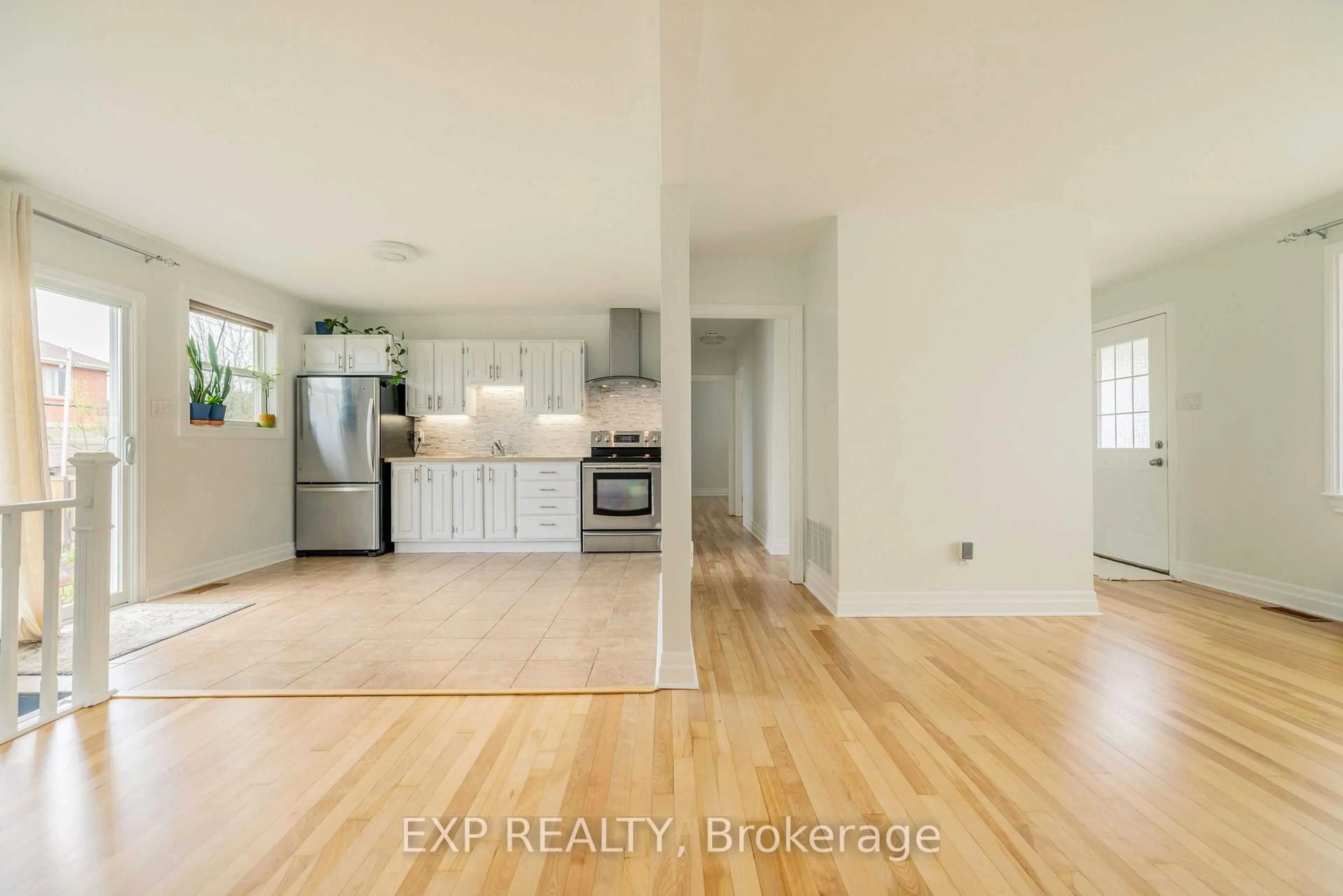 Open concept kitchen, unknown for 1954 Rosebella Ave, Ottawa Ontario K1T 1G7