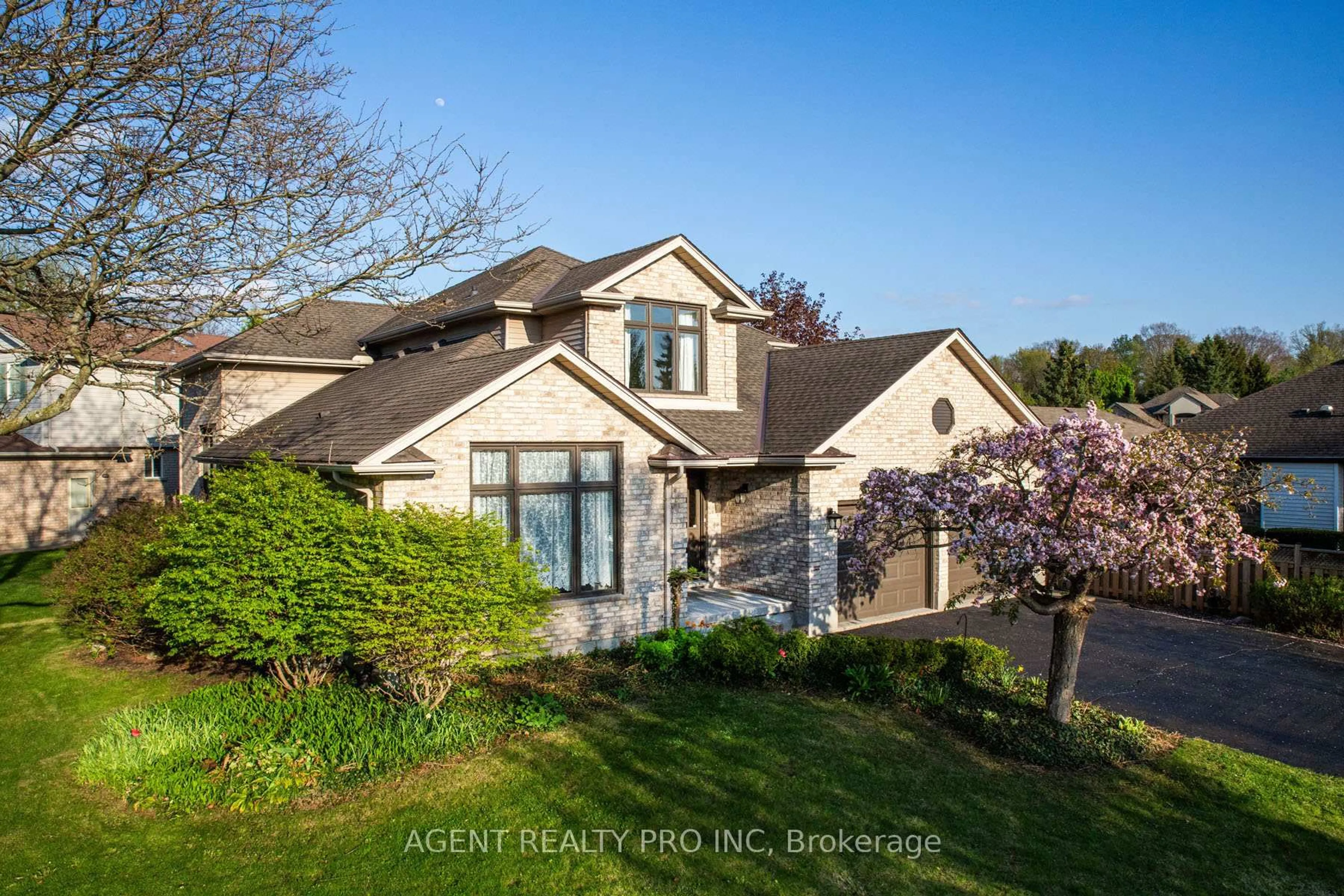 Unknown for 55 Moraine Cres, London North Ontario N6G 4Z1