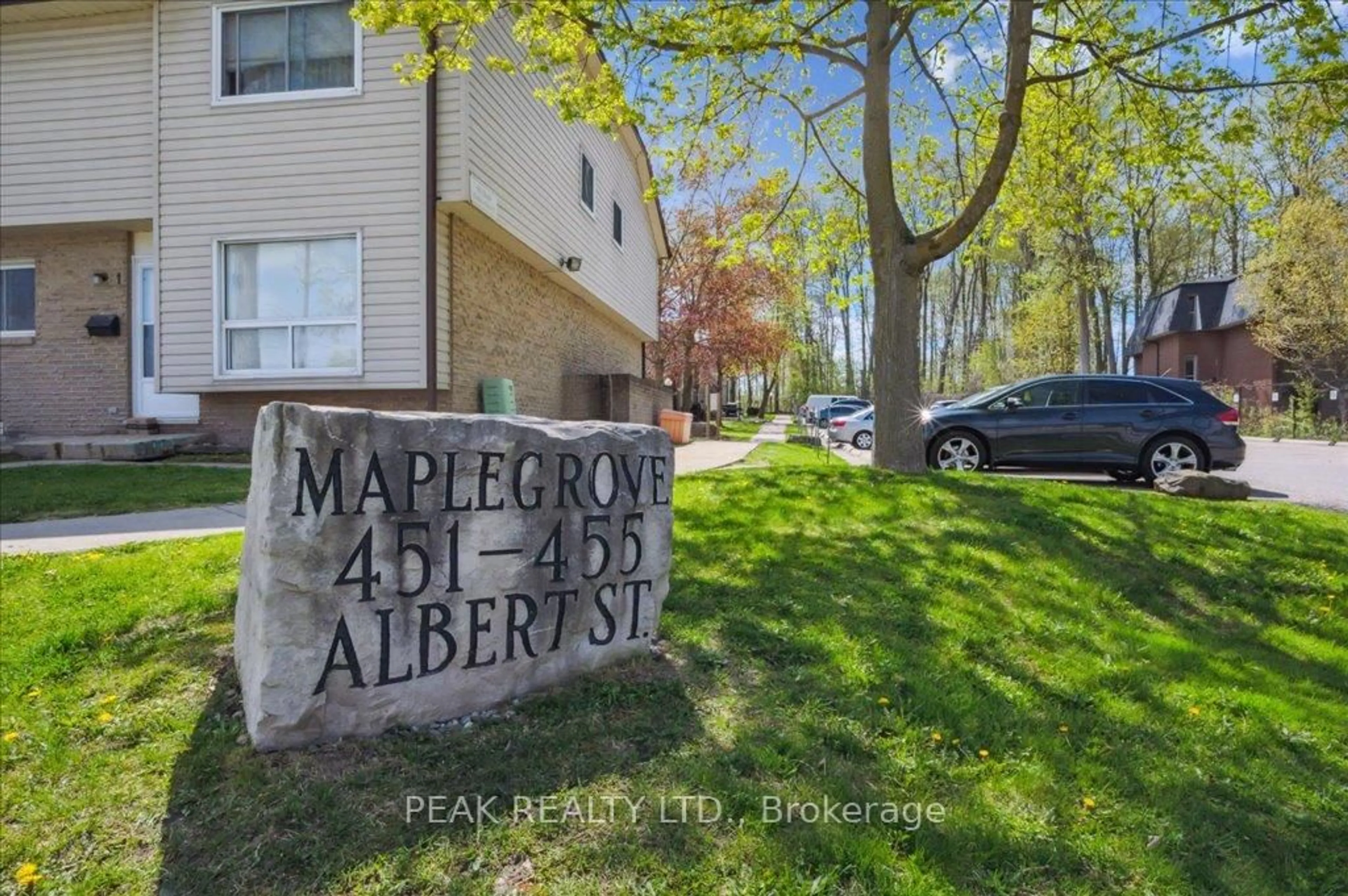 Unknown for 453 Albert St #13, Waterloo Ontario N2L 5A7