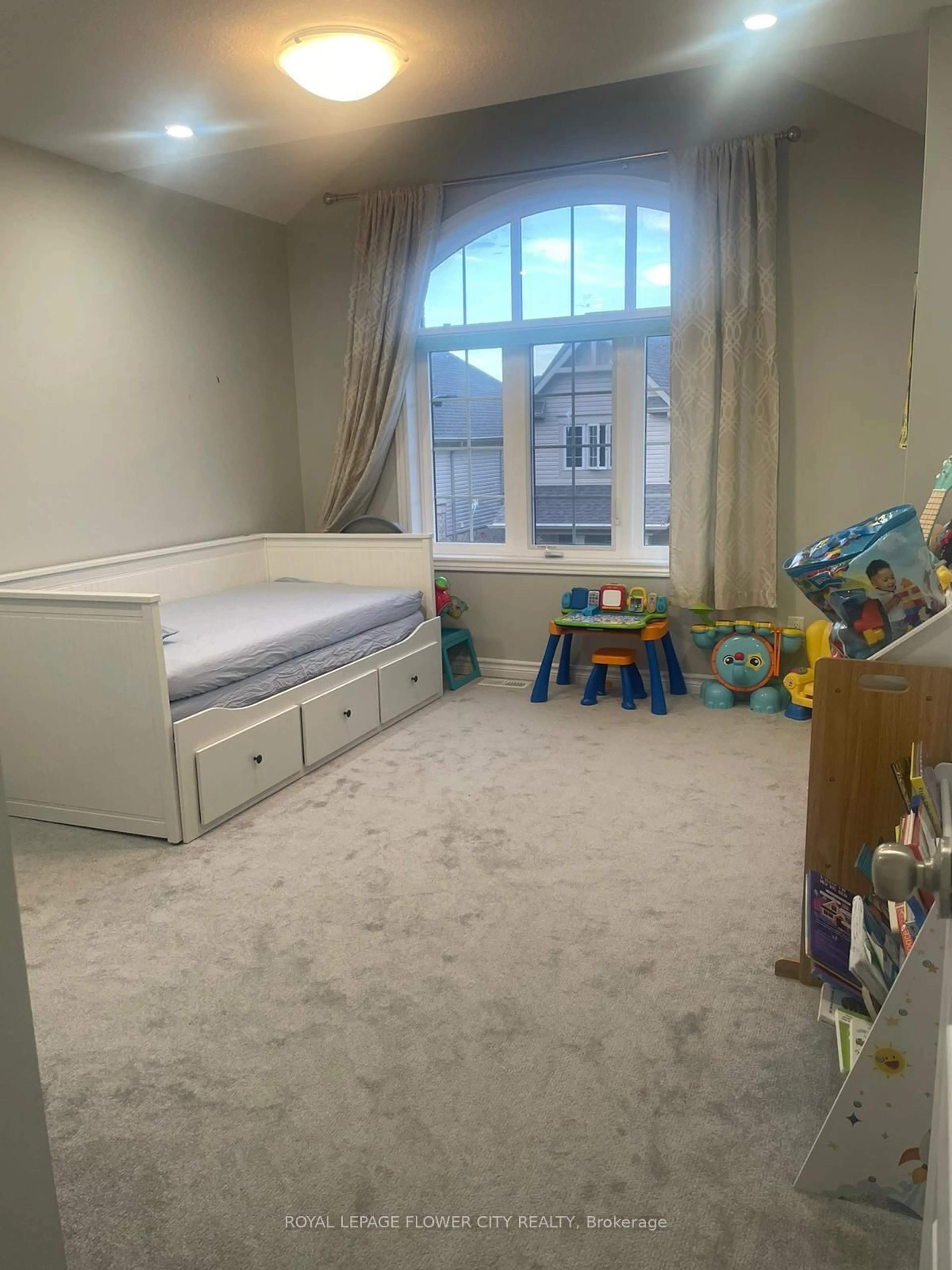 A pic of a room for 22 Gleason Cres #11, Kitchener Ontario N2M 0B7