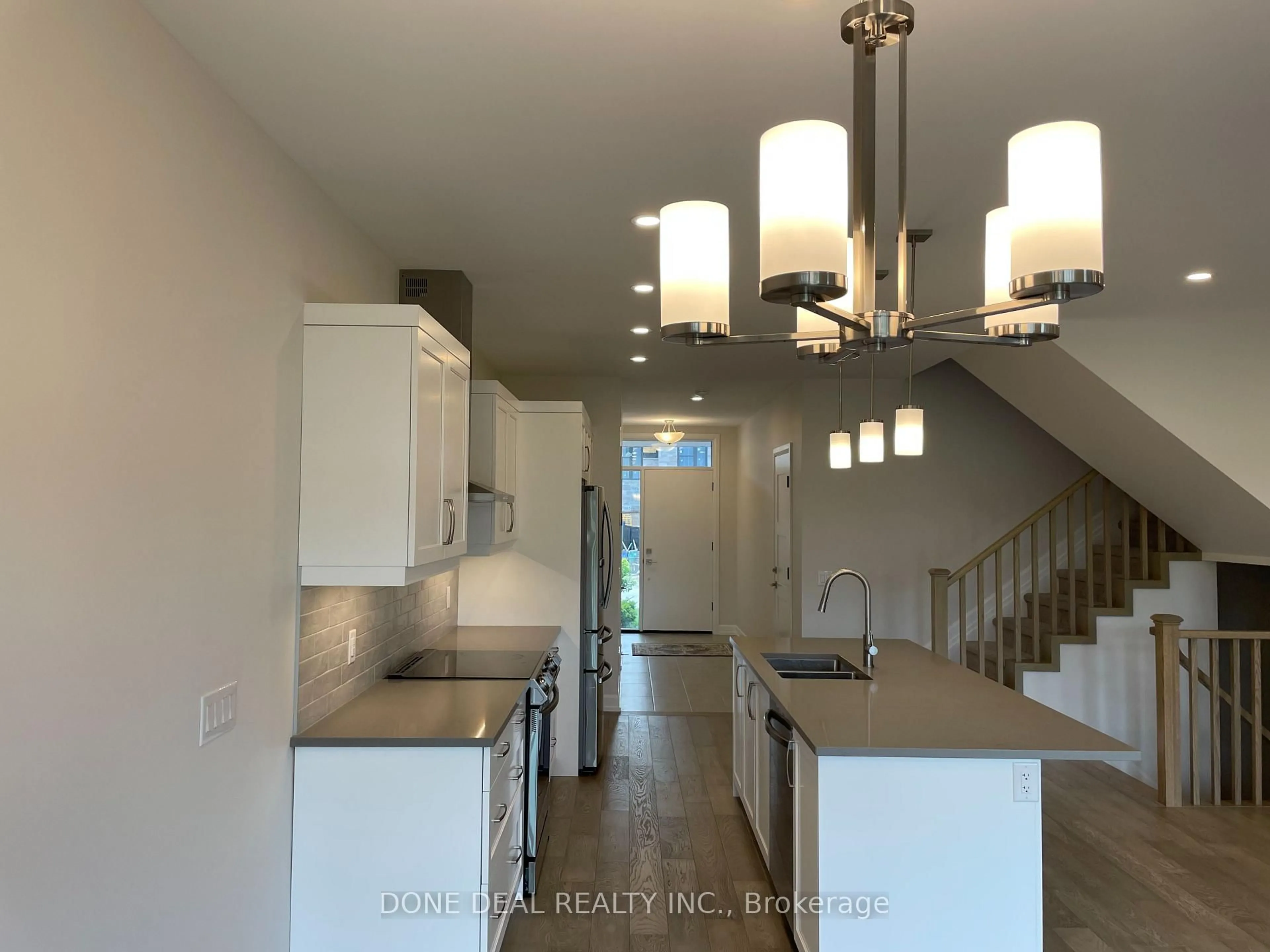 Open concept kitchen, unknown for 7166 Parsa St, Niagara Falls Ontario L2H 3T2